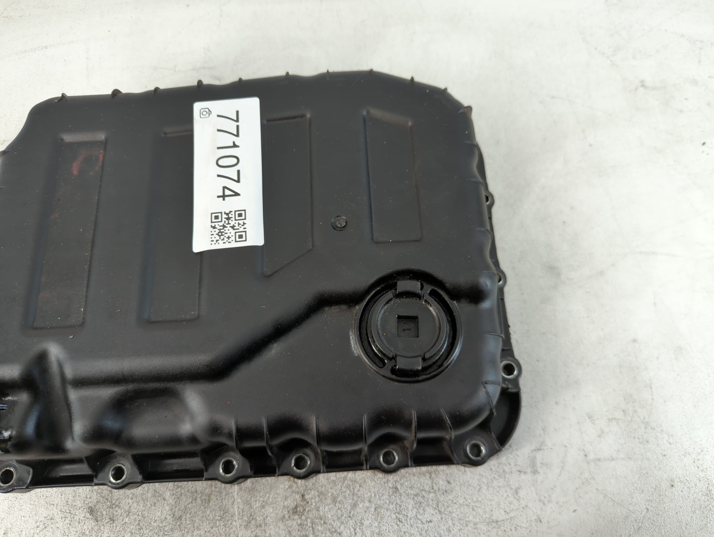 2011-2020 Hyundai Elantra Engine Oil Pan Fits Fits 2011 2012 2013 2014 2015 2016 2017 2018 2019 2020 2021 2022 OEM Used Auto
