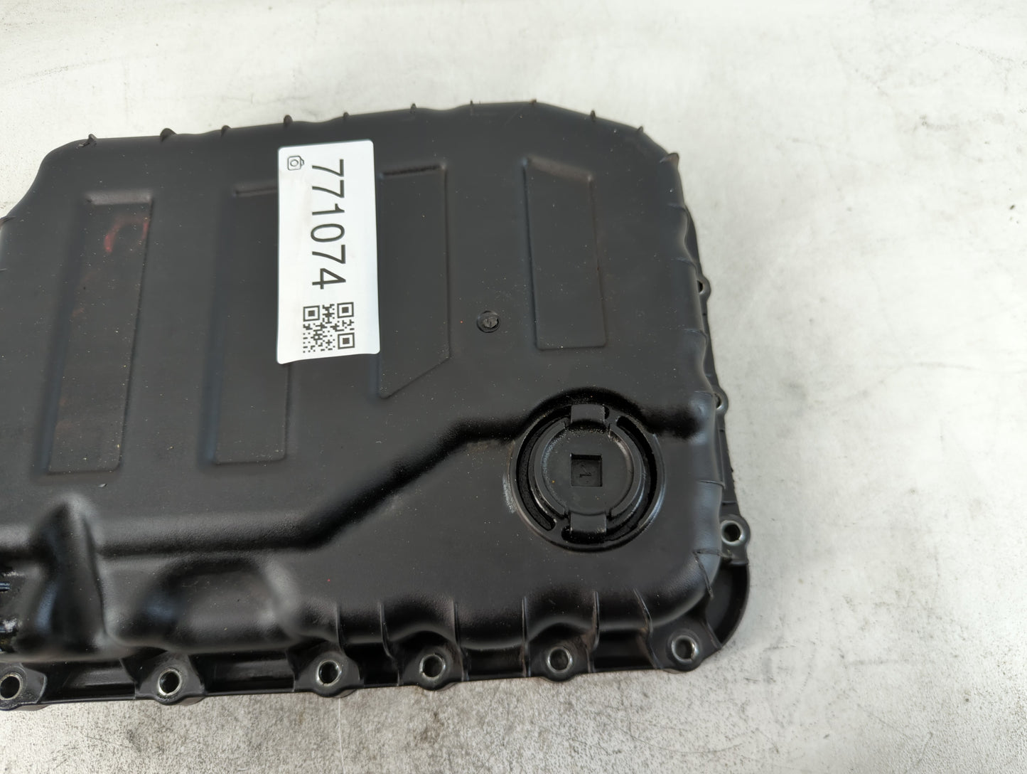 2011-2020 Hyundai Elantra Engine Oil Pan Fits Fits 2011 2012 2013 2014 2015 2016 2017 2018 2019 2020 2021 2022 OEM Used Auto