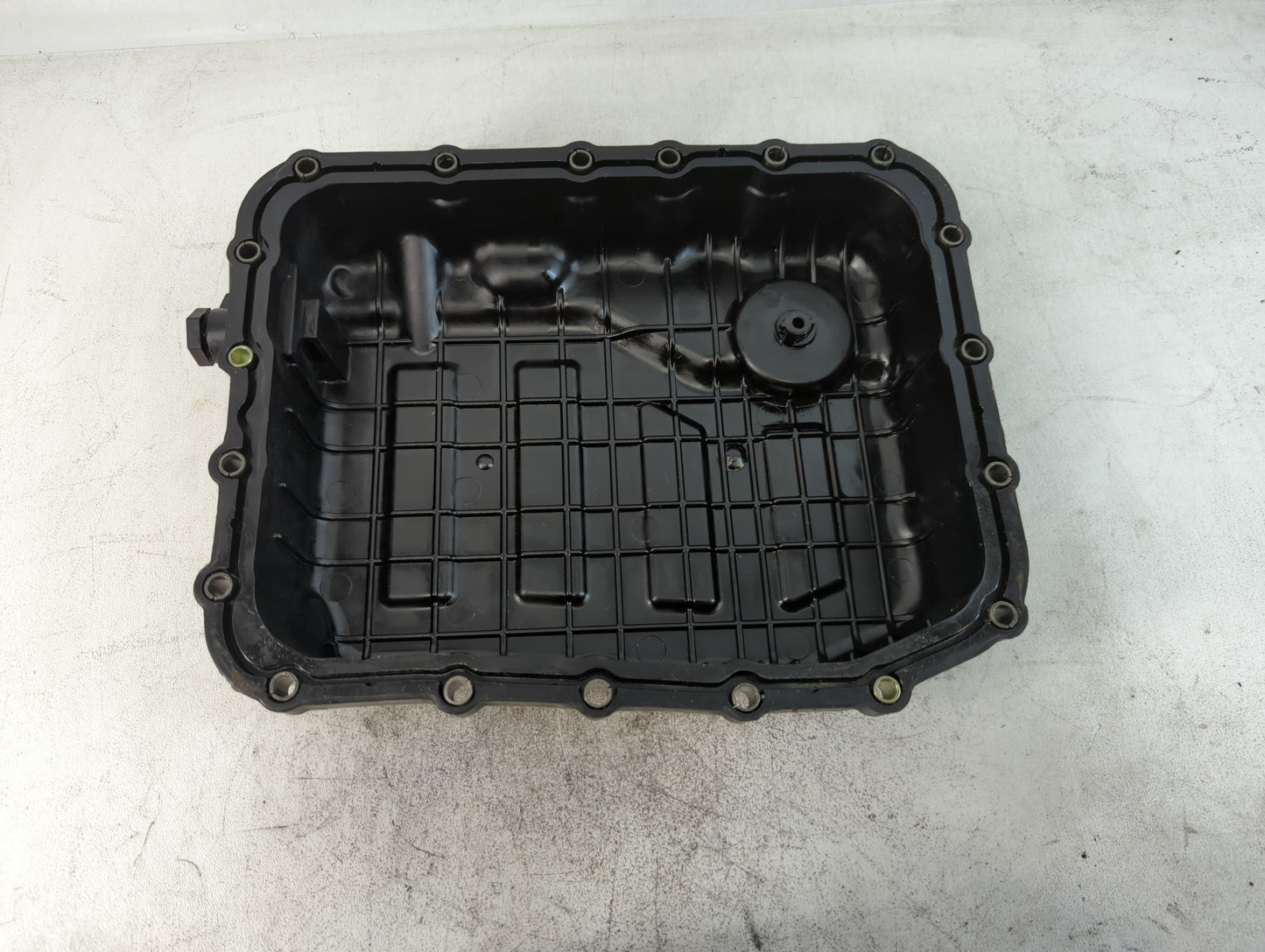 2011-2020 Hyundai Elantra Engine Oil Pan Fits Fits 2011 2012 2013 2014 2015 2016 2017 2018 2019 2020 2021 2022 OEM Used Auto