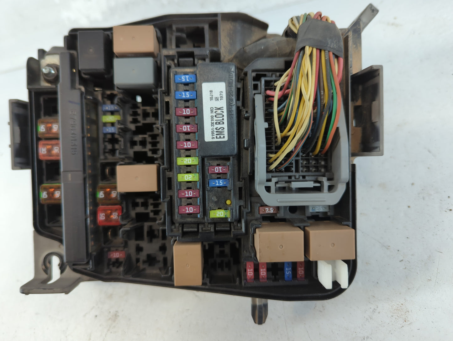 2011-2013 Hyundai Elantra Fusebox Fuse Box Panel Relay Module P/N:91950 3X510 Fits Fits 2011 2012 2013 OEM Used Auto Parts -
