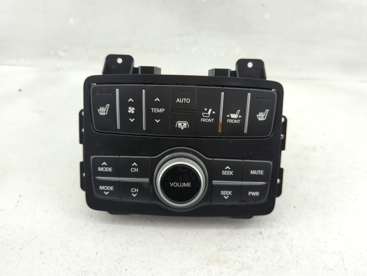 2011-2013 Hyundai Equus Radio Control Panel - Oemusedautoparts1.com