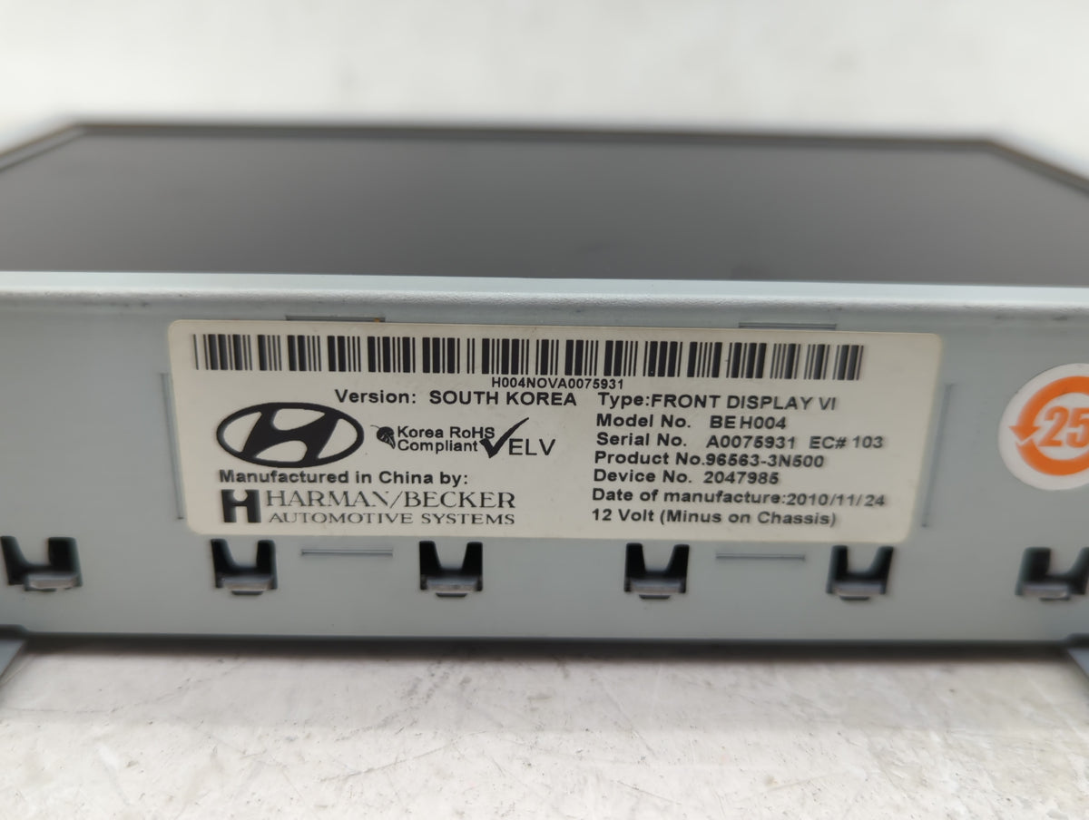 2011-2013 Hyundai Equus Information Radio Display Screen - Oemusedautoparts1.com