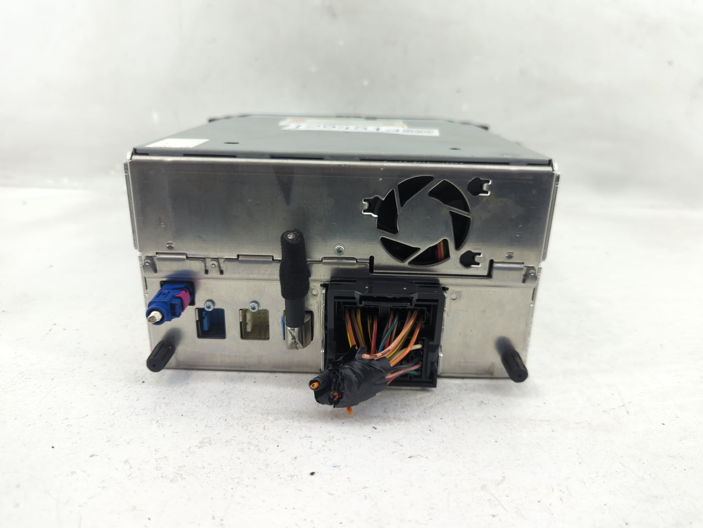 2011-2013 Hyundai Equus Radio AM FM Cd Player Receiver Replacement P/N:2119897 Fits Fits 2011 2012 2013 OEM Used Auto Parts 