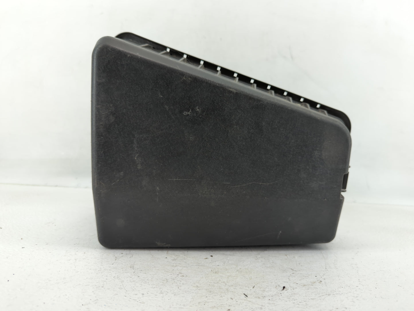 2011 Hyundai Equus Fusebox Fuse Box Panel Relay Module P/N:91210 3N101 Fits OEM Used Auto Parts - Oemusedautoparts1.com
