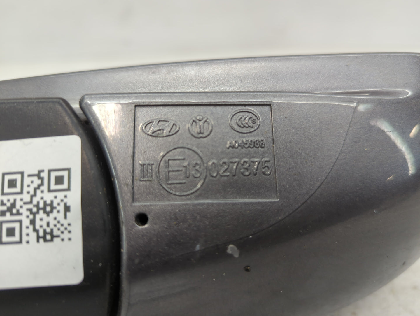2009-2016 Hyundai Genesis Passenger Side View Mirror - Right Door Mirror OEM Used - Oemusedautoparts1.com