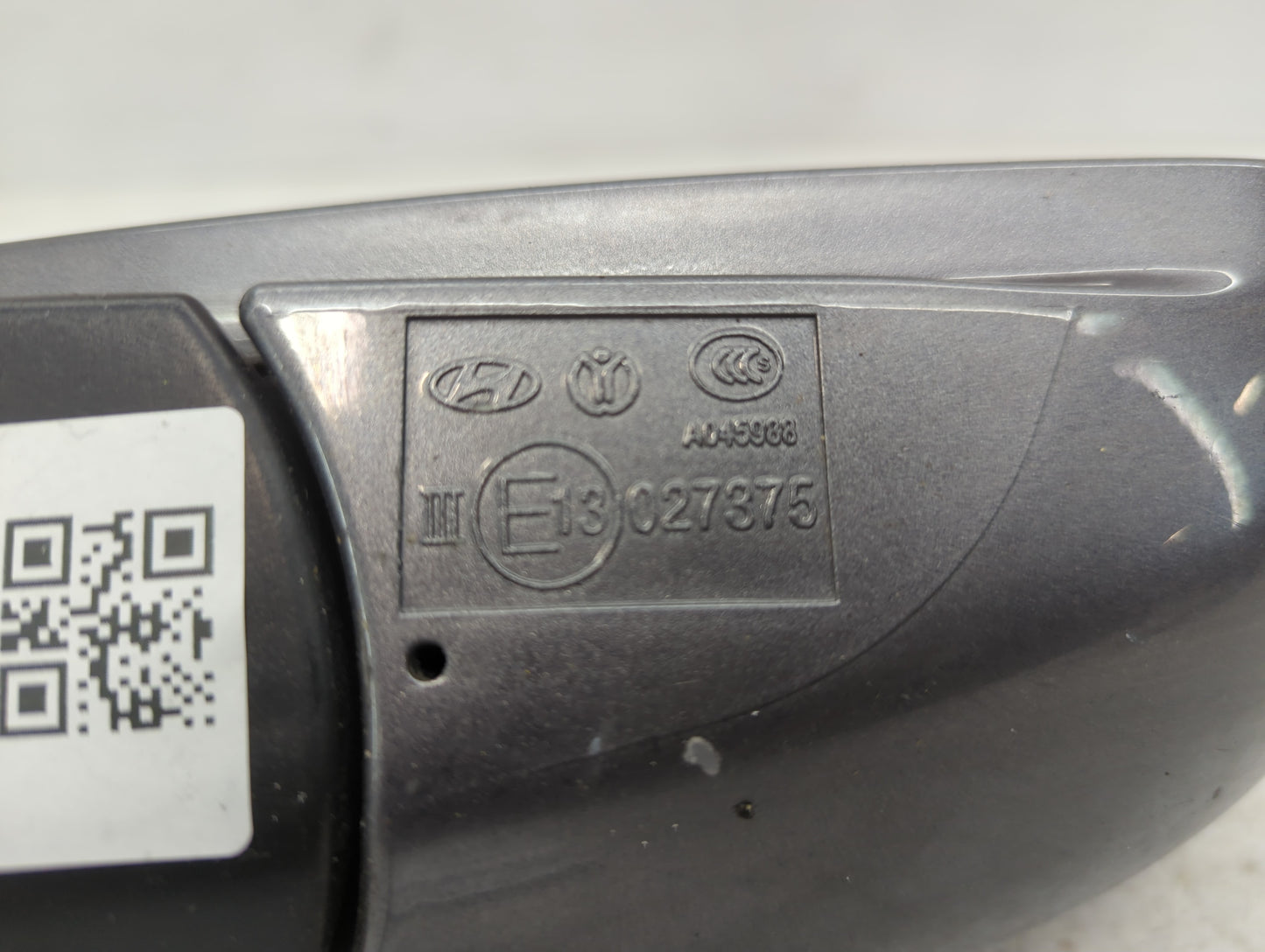 2009-2016 Hyundai Genesis Passenger Side View Mirror - Right Door Mirror OEM Used - Oemusedautoparts1.com