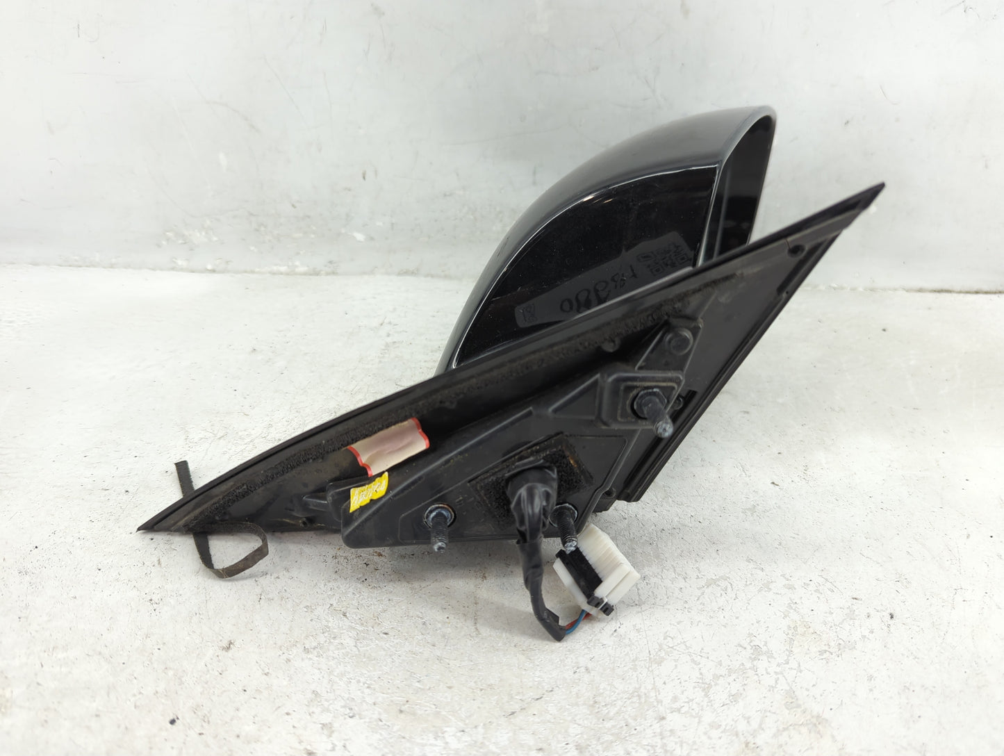 2009-2016 Hyundai Genesis Passenger Side View Mirror - Right Door Mirror OEM Used - Oemusedautoparts1.com