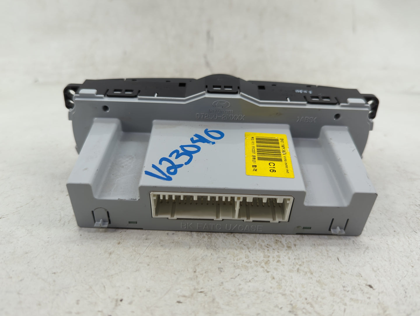 2009-2012 Hyundai Genesis Climate Control Module Temperature AC/Heater Replacement P/N:97250-2M560 Fits Fits 2009 2010 2011 