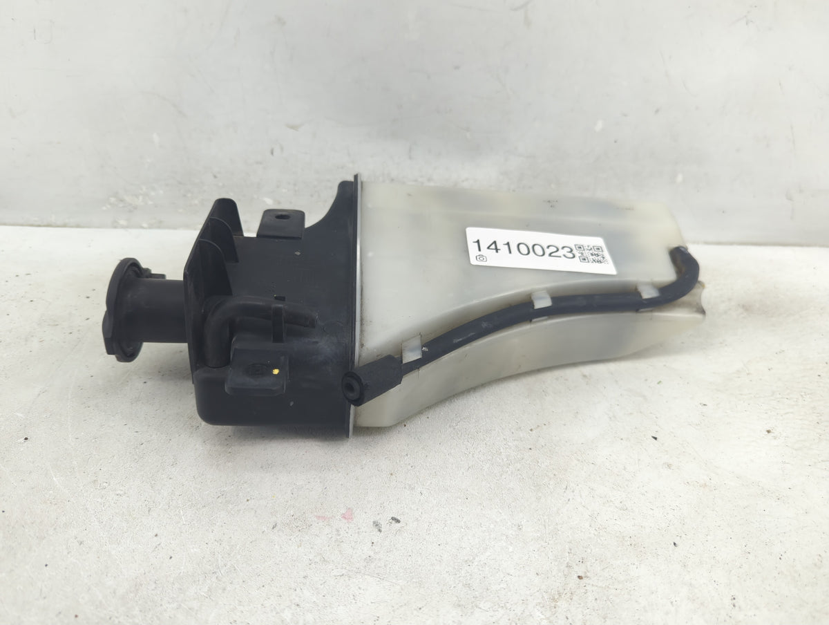 2009 Hyundai Genesis Radiator Coolant Overflow Expansion Tank Bottle 1410023 - Oemusedautoparts1.com
