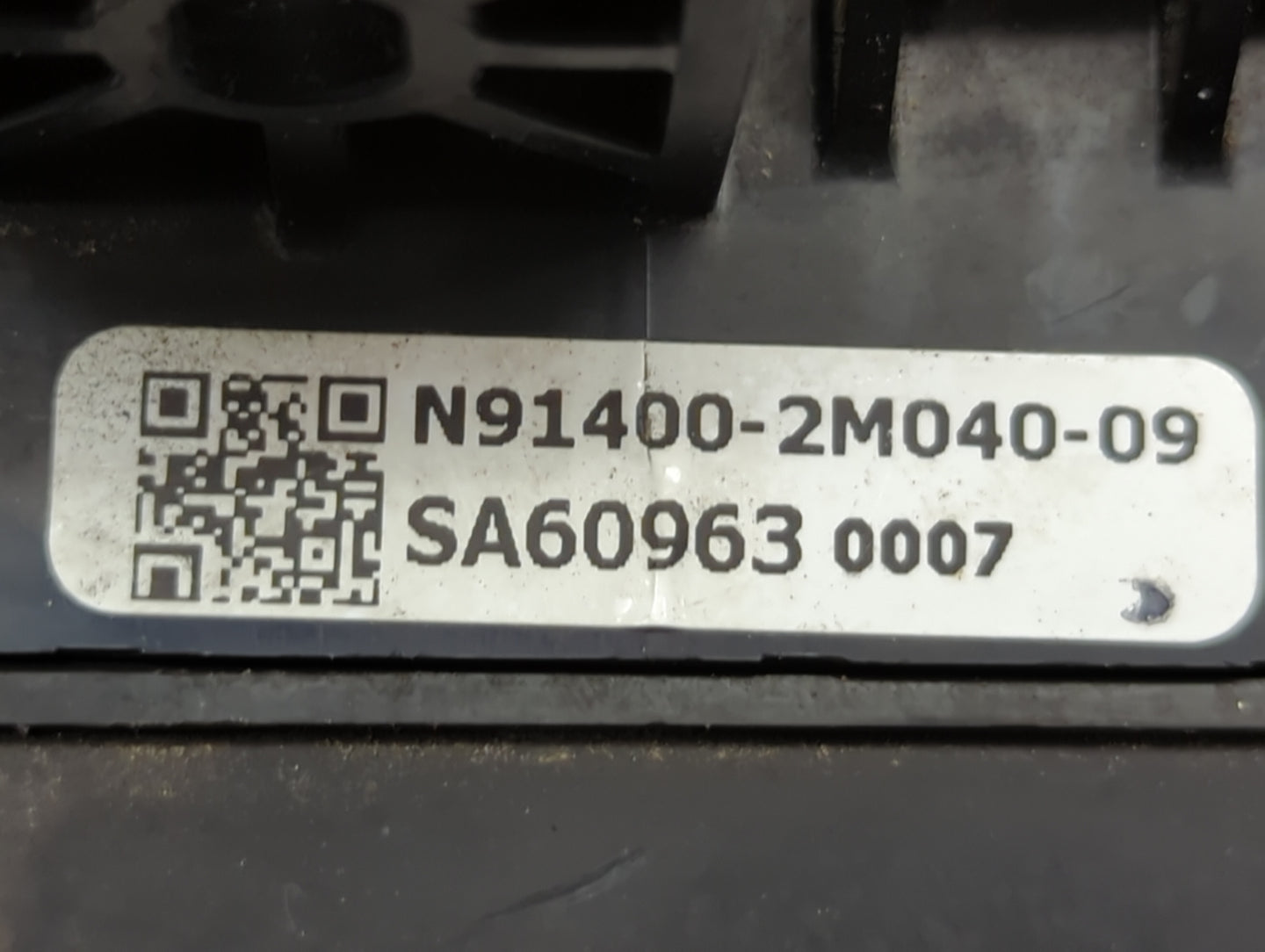 2009-2011 Hyundai Genesis Fusebox Fuse Box Panel Relay Module P/N:91400-2M040 Fits Fits 2009 2010 2011 OEM Used Auto Parts -