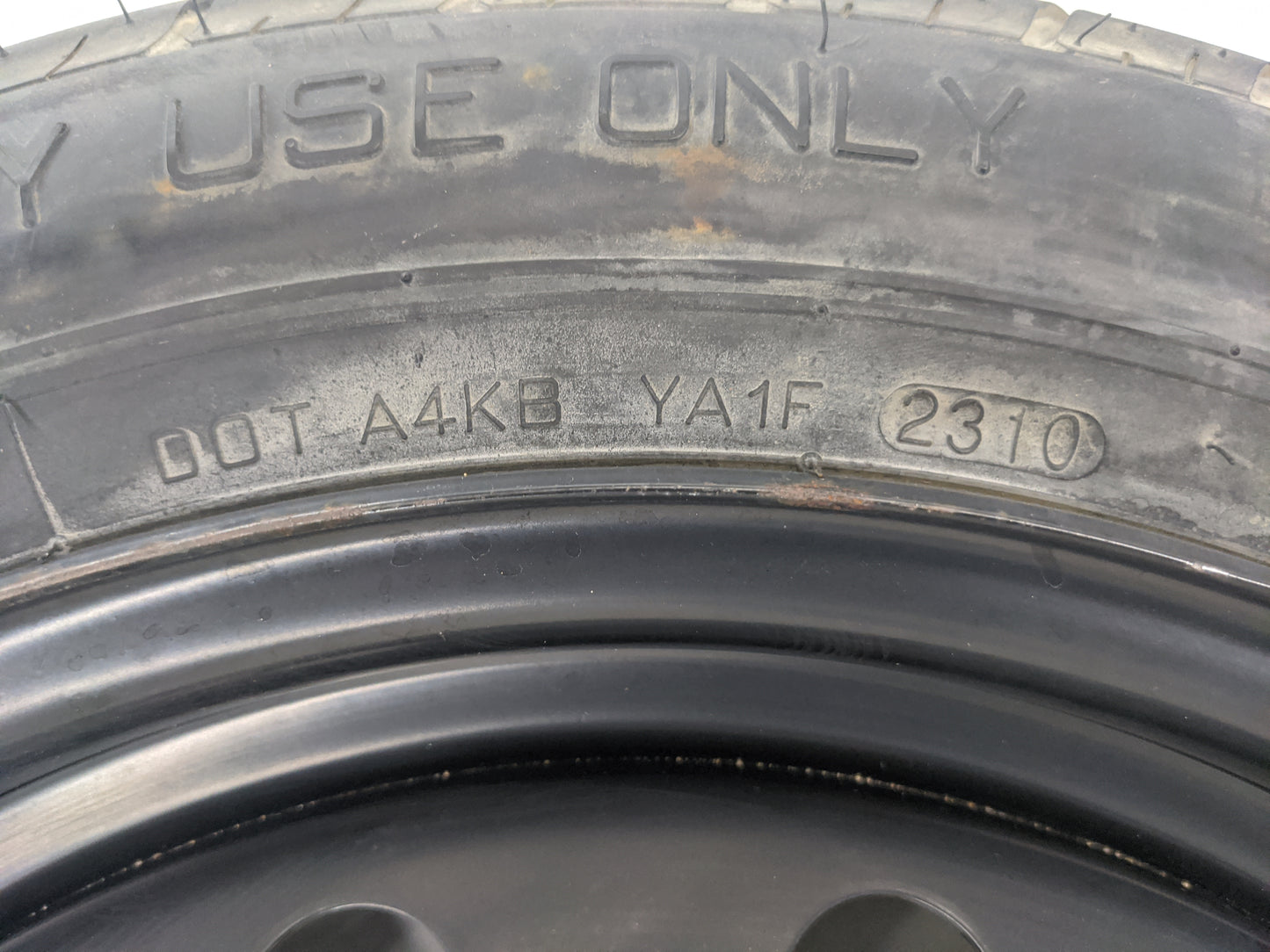 2009-2016 Hyundai Genesis Spare Donut Tire Wheel Rim Oem 1420871 - Oemusedautoparts1.com