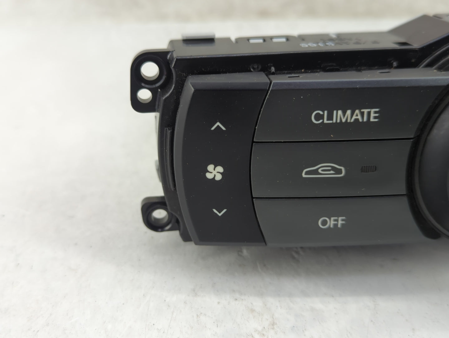 2009-2012 Hyundai Genesis Climate Control Module Temperature AC/Heater Replacement P/N:97250-2M560 BK11MY:A/V Fits OEM Used 
