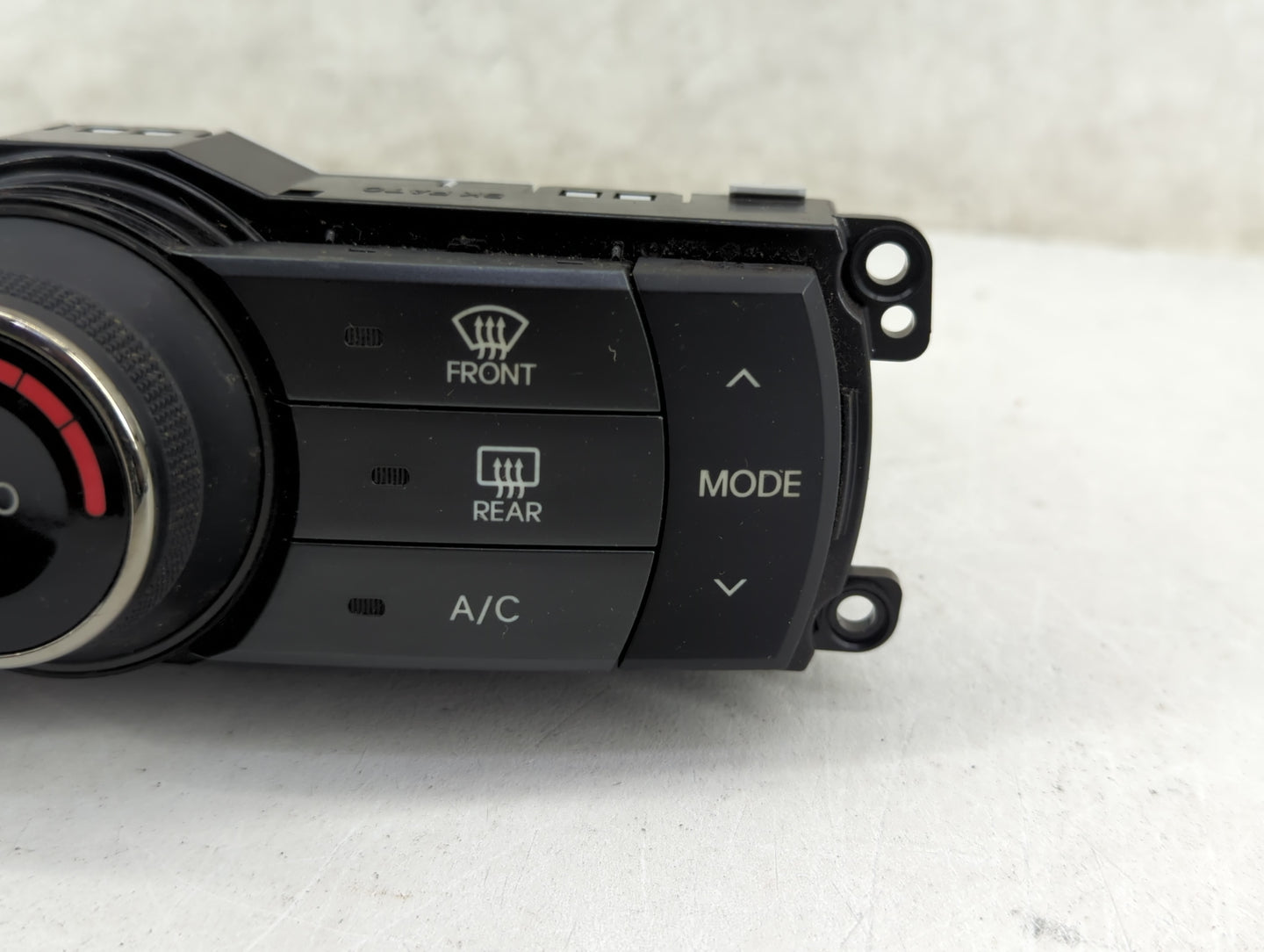 2009-2012 Hyundai Genesis Climate Control Module Temperature AC/Heater Replacement P/N:97250-2M560 BK11MY:A/V Fits OEM Used 