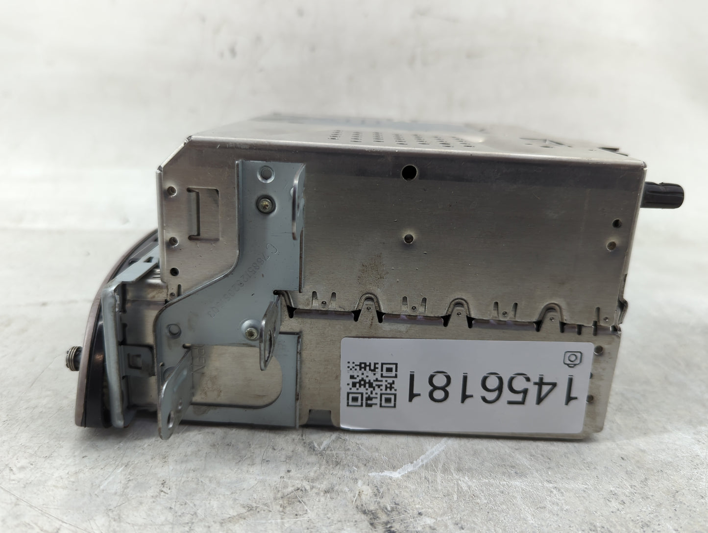 2011-2012 Hyundai Genesis Radio AM FM Cd Player Receiver Replacement Fits Fits 2011 2012 OEM Used Auto Parts - Oemusedautopa