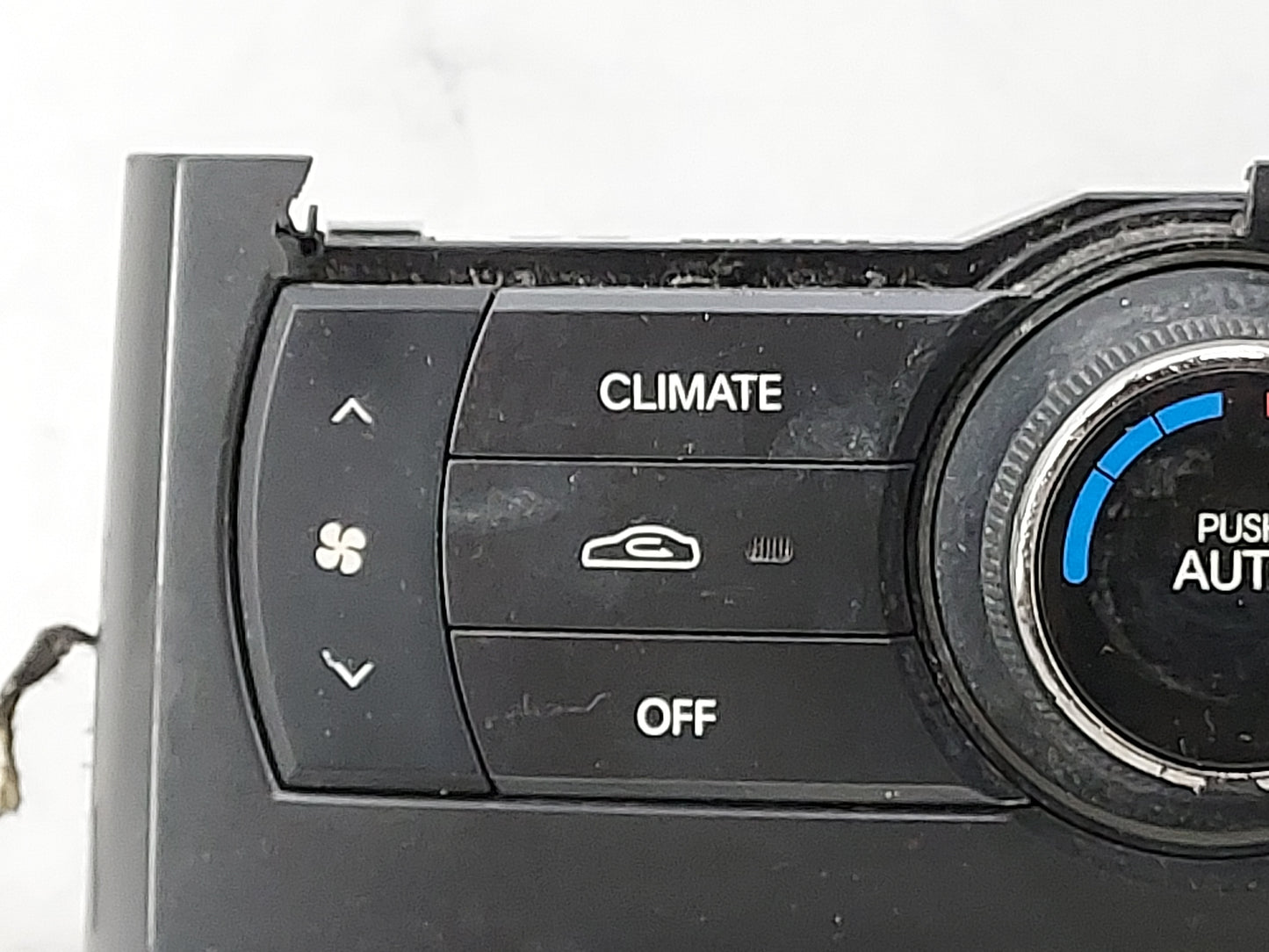 2009-2012 Hyundai Genesis Climate Control Module Temperature AC/Heater Replacement P/N:372502M560 BK11MY:A/V Fits OEM Used A