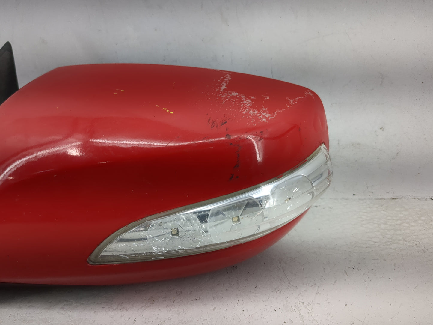 2009-2016 Hyundai Genesis Driver Side View Mirror - Left Door Mirror OEM Used - Oemusedautoparts1.com