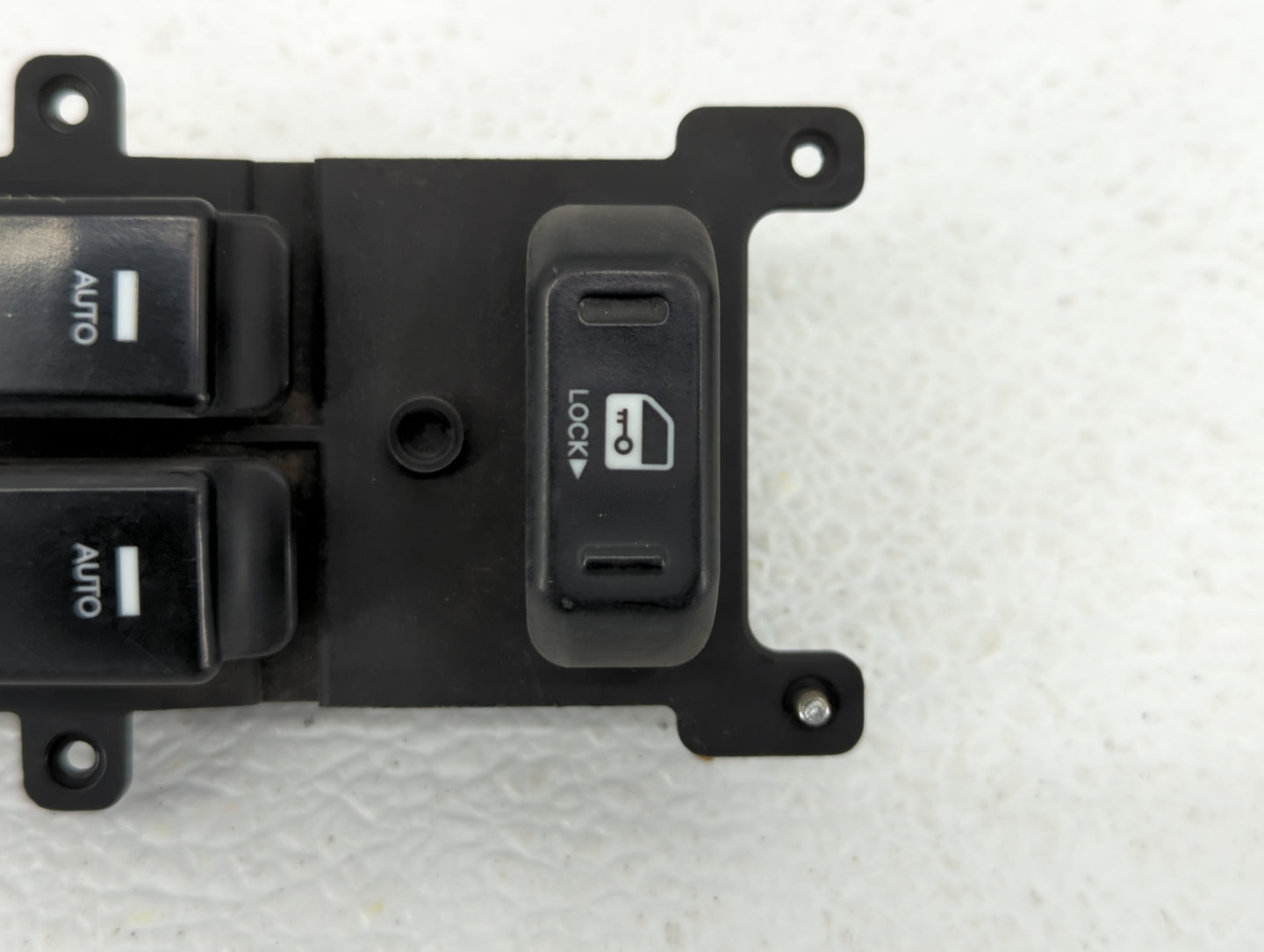 2011-2012 Hyundai Genesis Passenger Right Power Window Switch 202008375 - Oemusedautoparts1.com
