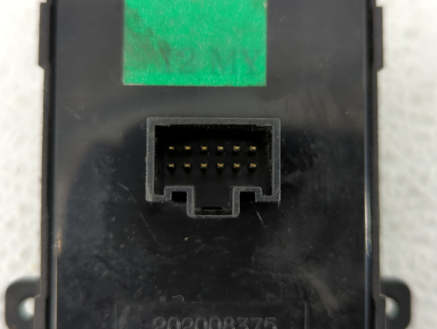 2011-2012 Hyundai Genesis Passenger Right Power Window Switch 202008375 - Oemusedautoparts1.com
