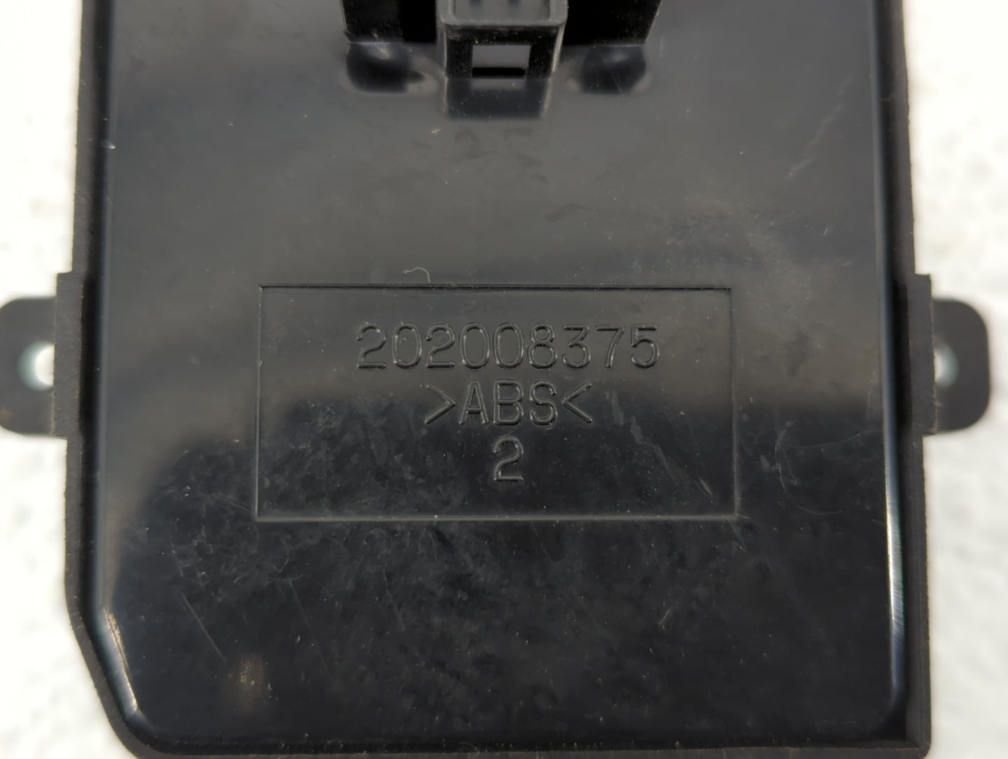 2011-2012 Hyundai Genesis Passenger Right Power Window Switch 202008375 - Oemusedautoparts1.com