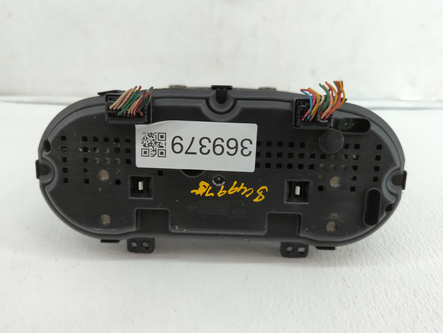 2011-2012 Hyundai Genesis Instrument Cluster Speedometer Gauges P/N:94031-2M000 94011-2M590, 94011-2M650 Fits Fits 2011 2012