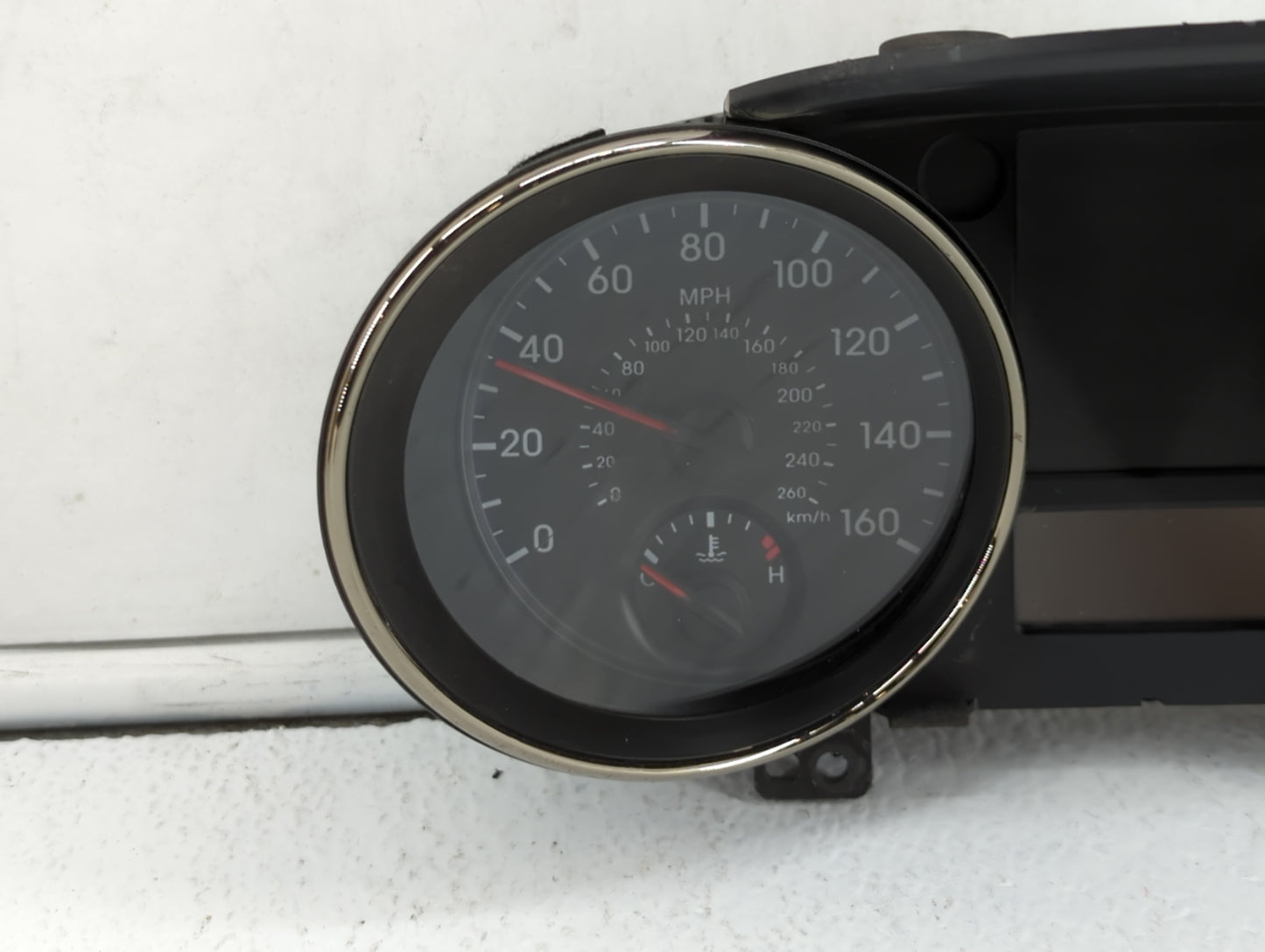2011-2012 Hyundai Genesis Instrument Cluster Speedometer Gauges P/N:940112M570 Fits Fits 2011 2012 OEM Used Auto Parts - Oem