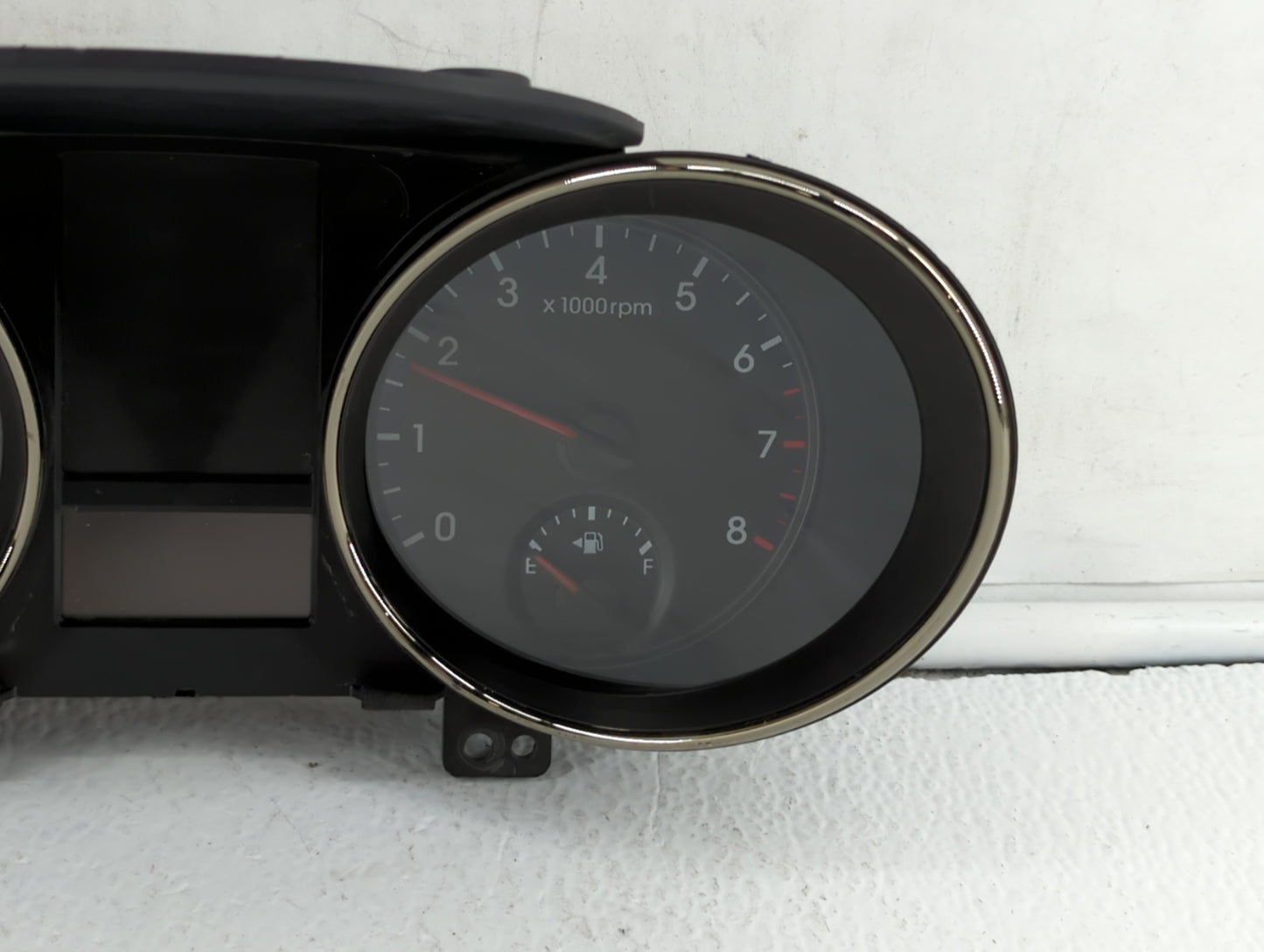 2011-2012 Hyundai Genesis Instrument Cluster Speedometer Gauges P/N:940112M570 Fits Fits 2011 2012 OEM Used Auto Parts - Oem