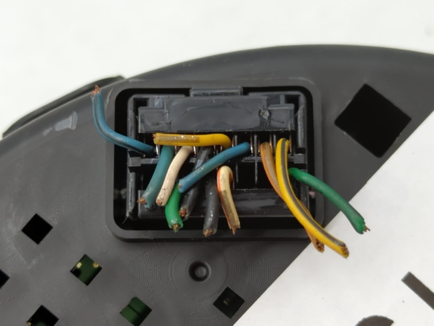 2009-2011 Hyundai Genesis Instrument Cluster Speedometer Gauges P/N:94011-3M001 Fits Fits 2009 2010 2011 OEM Used Auto Parts