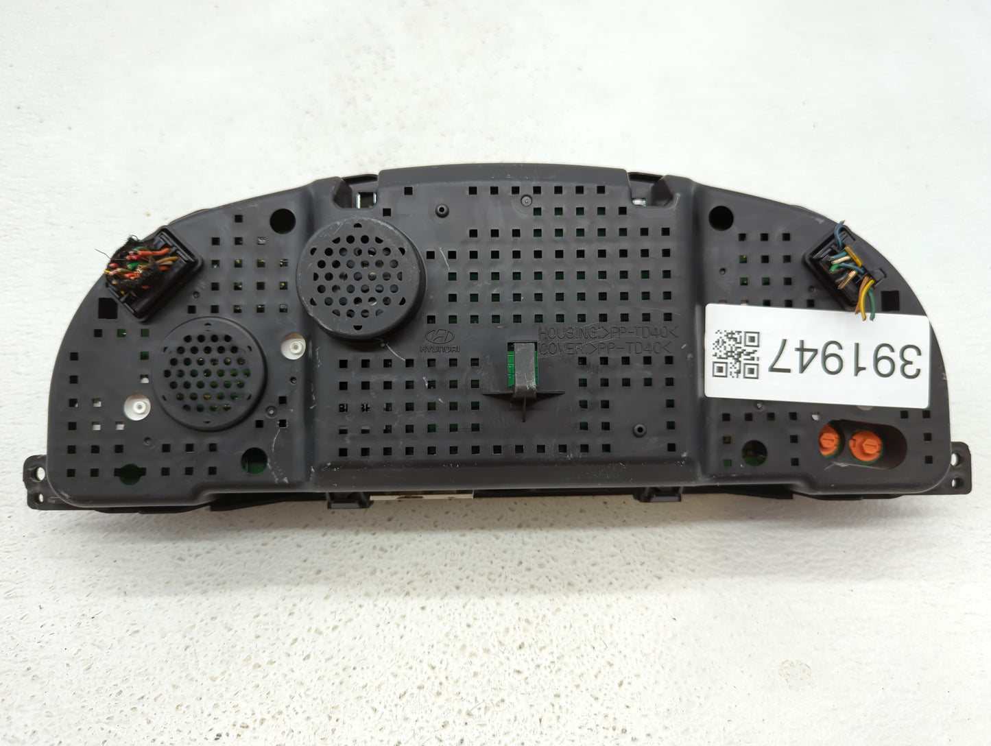 2009-2011 Hyundai Genesis Instrument Cluster Speedometer Gauges P/N:94011-3M001 Fits Fits 2009 2010 2011 OEM Used Auto Parts