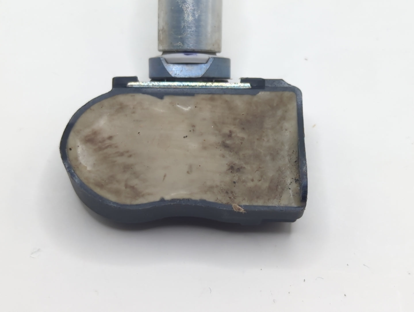 2011 Hyundai Genesis Tire Pressure Monitoring System Sensor Tpms - Oemusedautoparts1.com