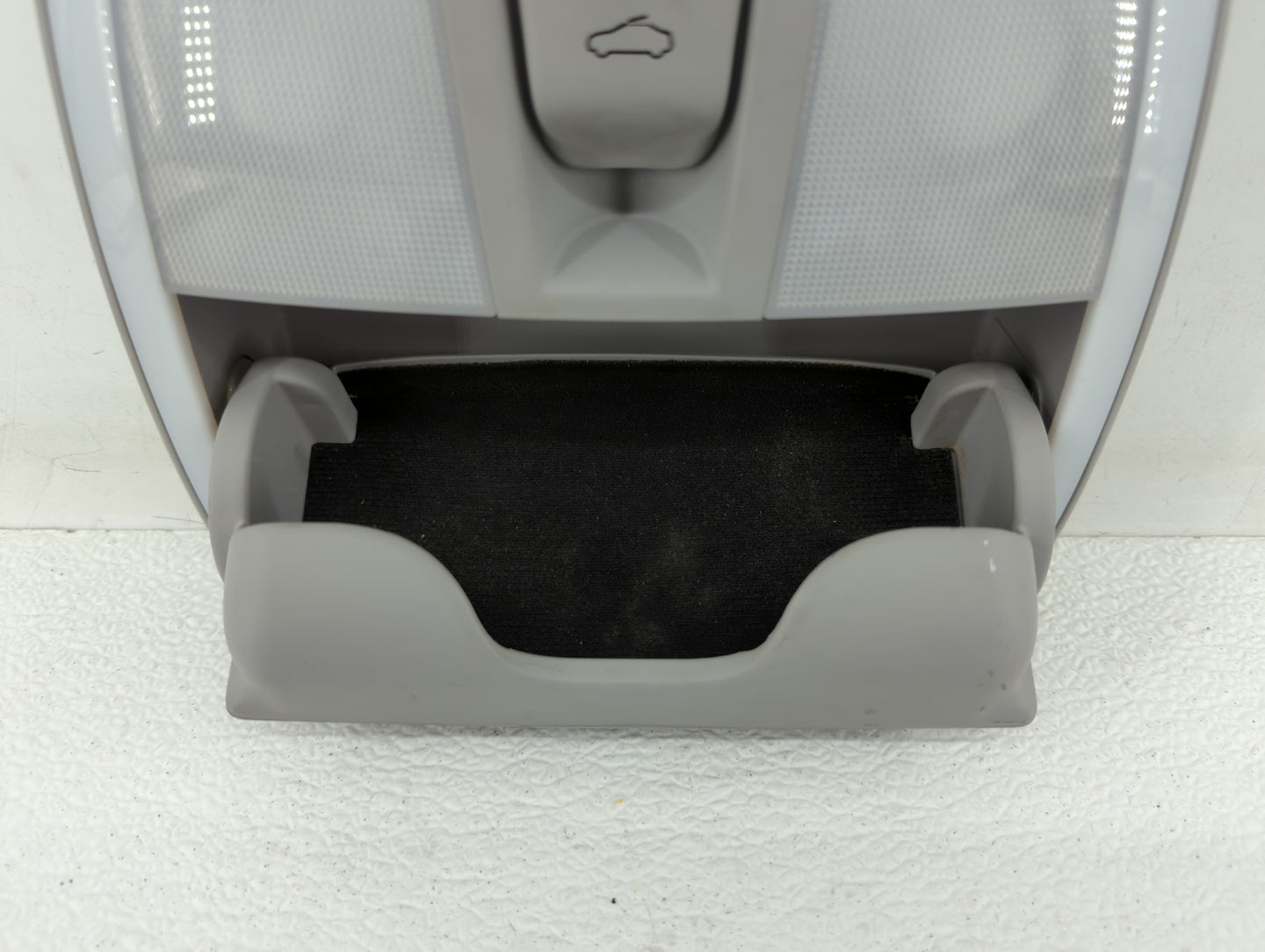 2011 Hyundai Genesis Overhead Roof Console Grey - Oemusedautoparts1.com
