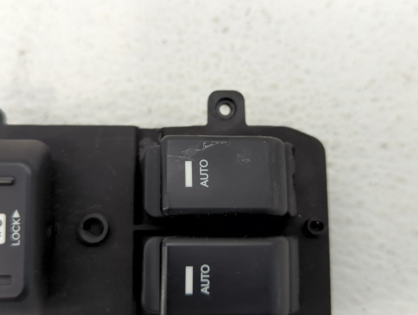 2011-2012 Hyundai Genesis Master Power Window Switch Replacement Driver Side Left P/N:202008375 Fits Fits 2011 2012 OEM Used
