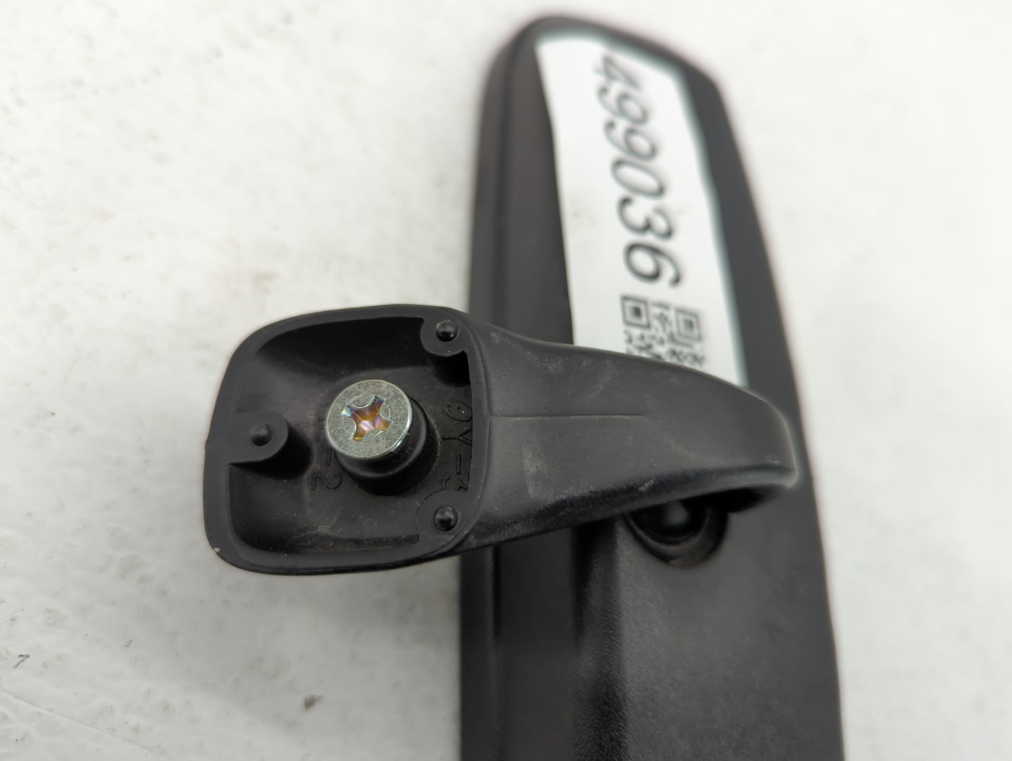 2011 Hyundai Genesis Interior Rear View Mirror Replacement OEM P/N:E4012143 Fits OEM Used Auto Parts - Oemusedautoparts1.com