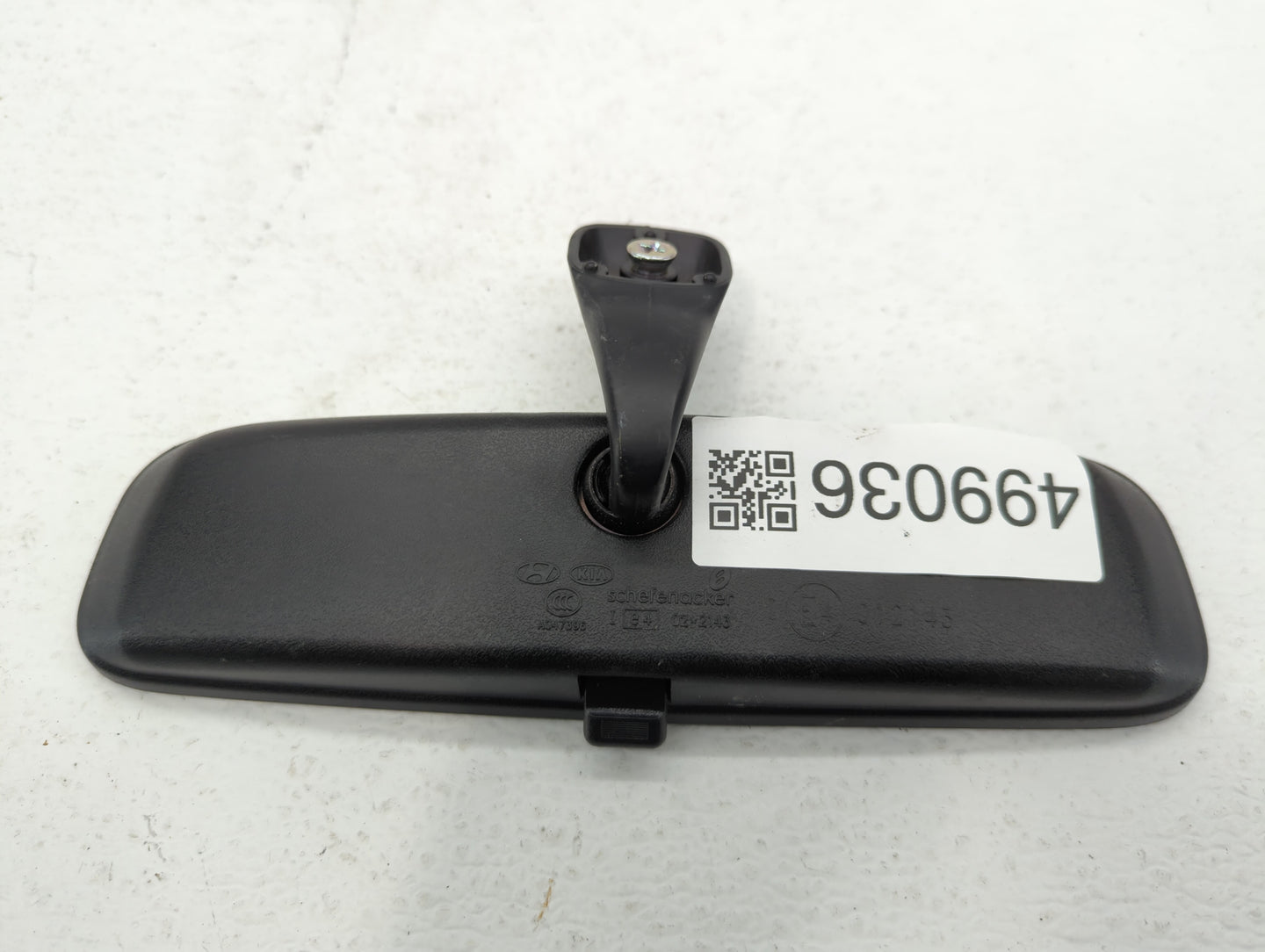 2011 Hyundai Genesis Interior Rear View Mirror Replacement OEM P/N:E4012143 Fits OEM Used Auto Parts - Oemusedautoparts1.com