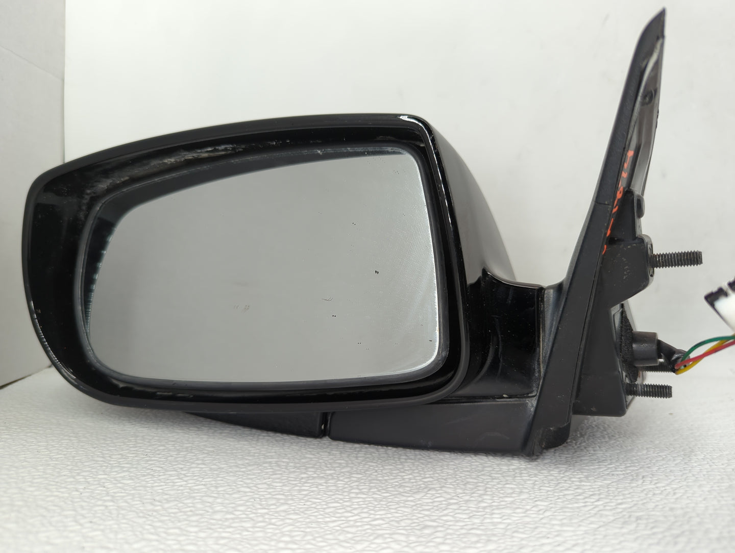 2009-2016 Hyundai Genesis Driver Side View Mirror - Left Door Mirror OEM Used - Oemusedautoparts1.com