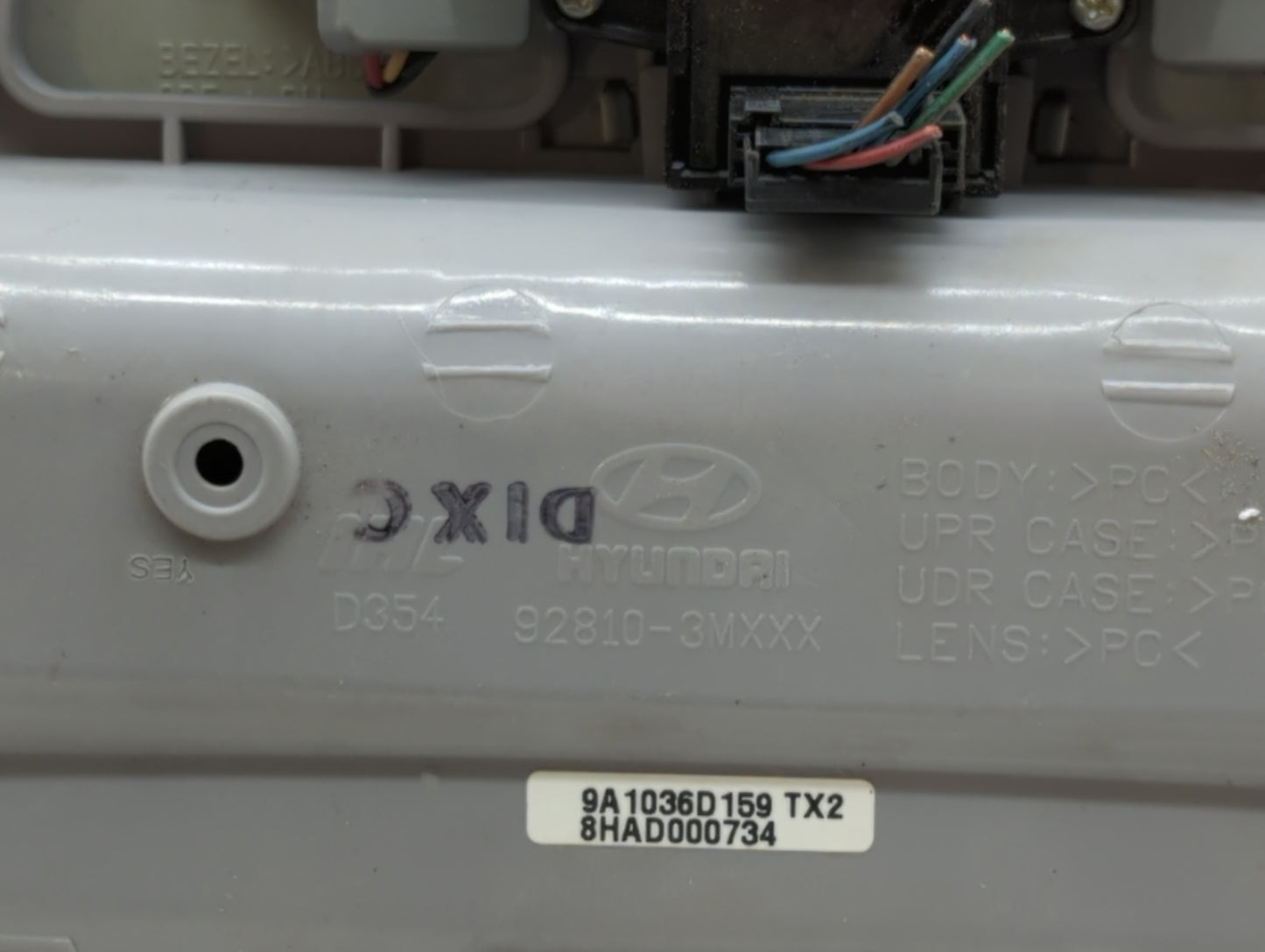 2011 Hyundai Genesis Overhead Roof Console - Oemusedautoparts1.com