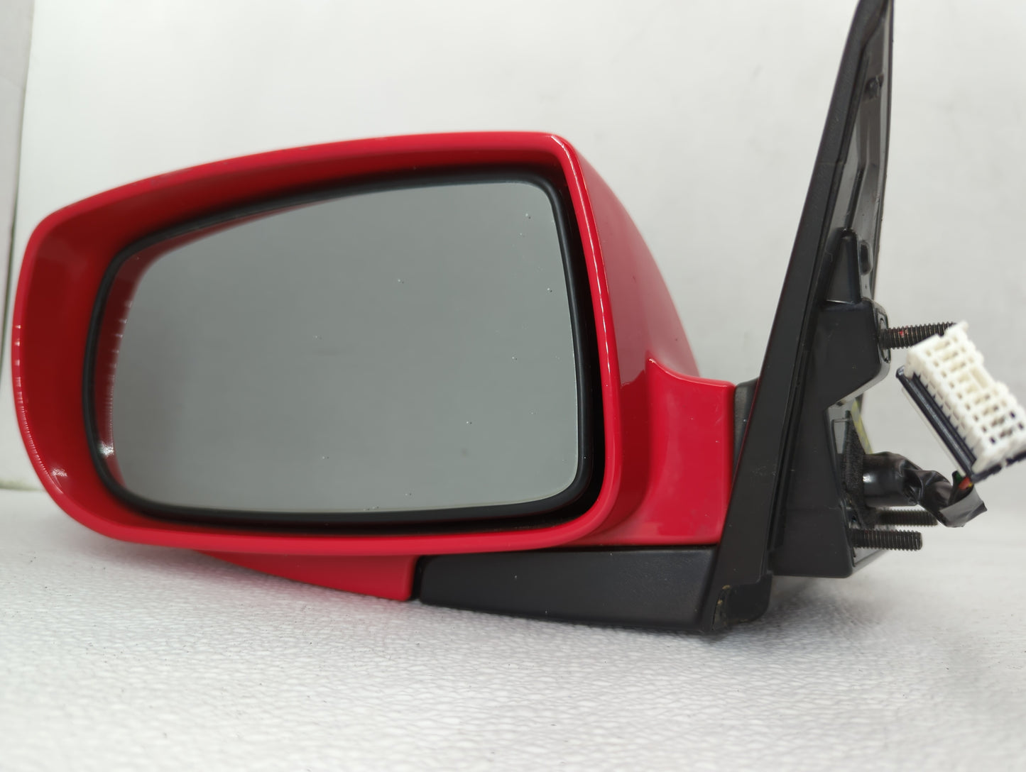 2009-2016 Hyundai Genesis Driver Side View Mirror - Left Door Mirror OEM Used - Oemusedautoparts1.com