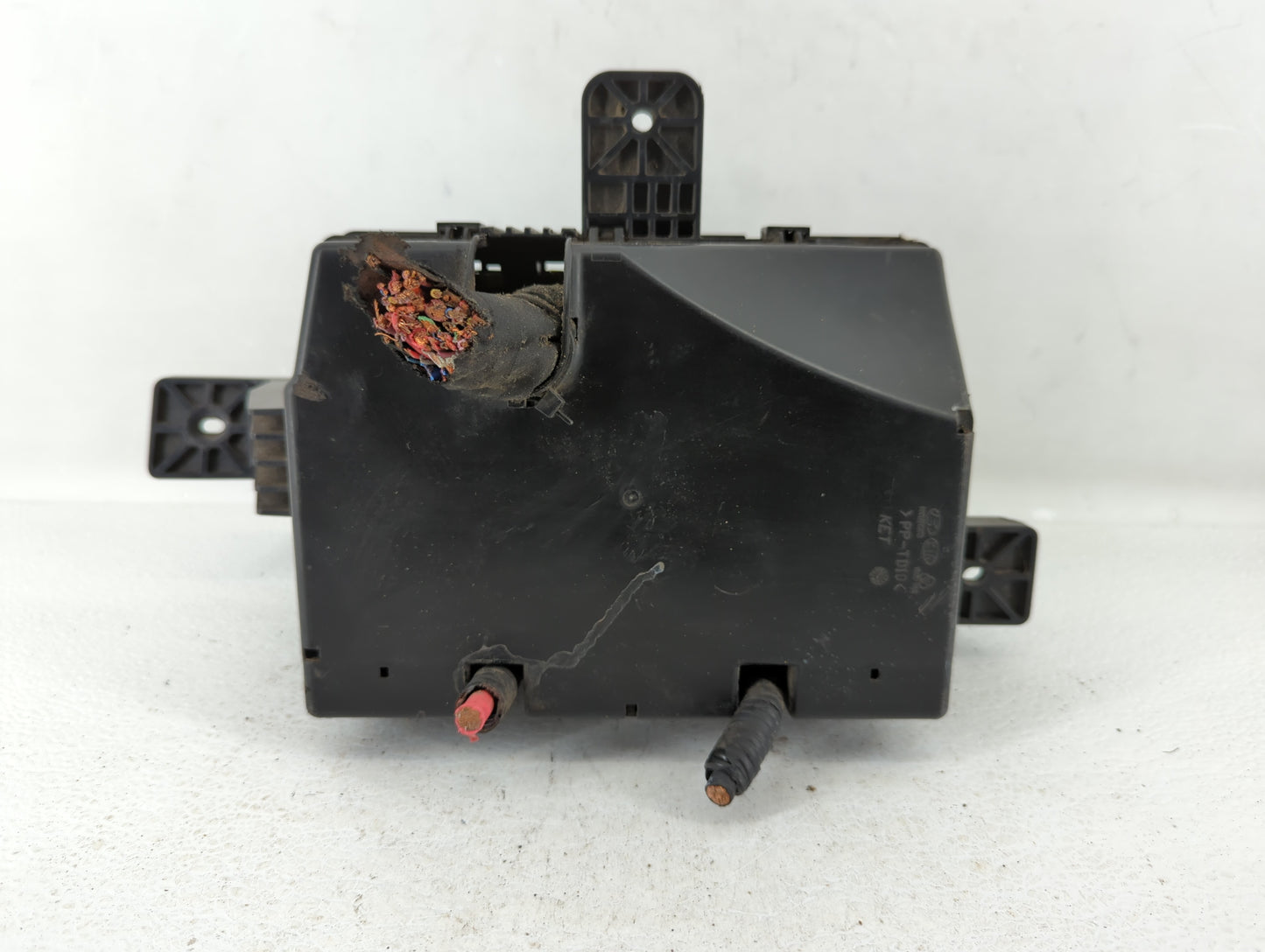 2009-2012 Hyundai Genesis Fusebox Fuse Box Panel Relay Module P/N:91207-2M205 Fits Fits 2009 2010 2011 2012 OEM Used Auto Pa