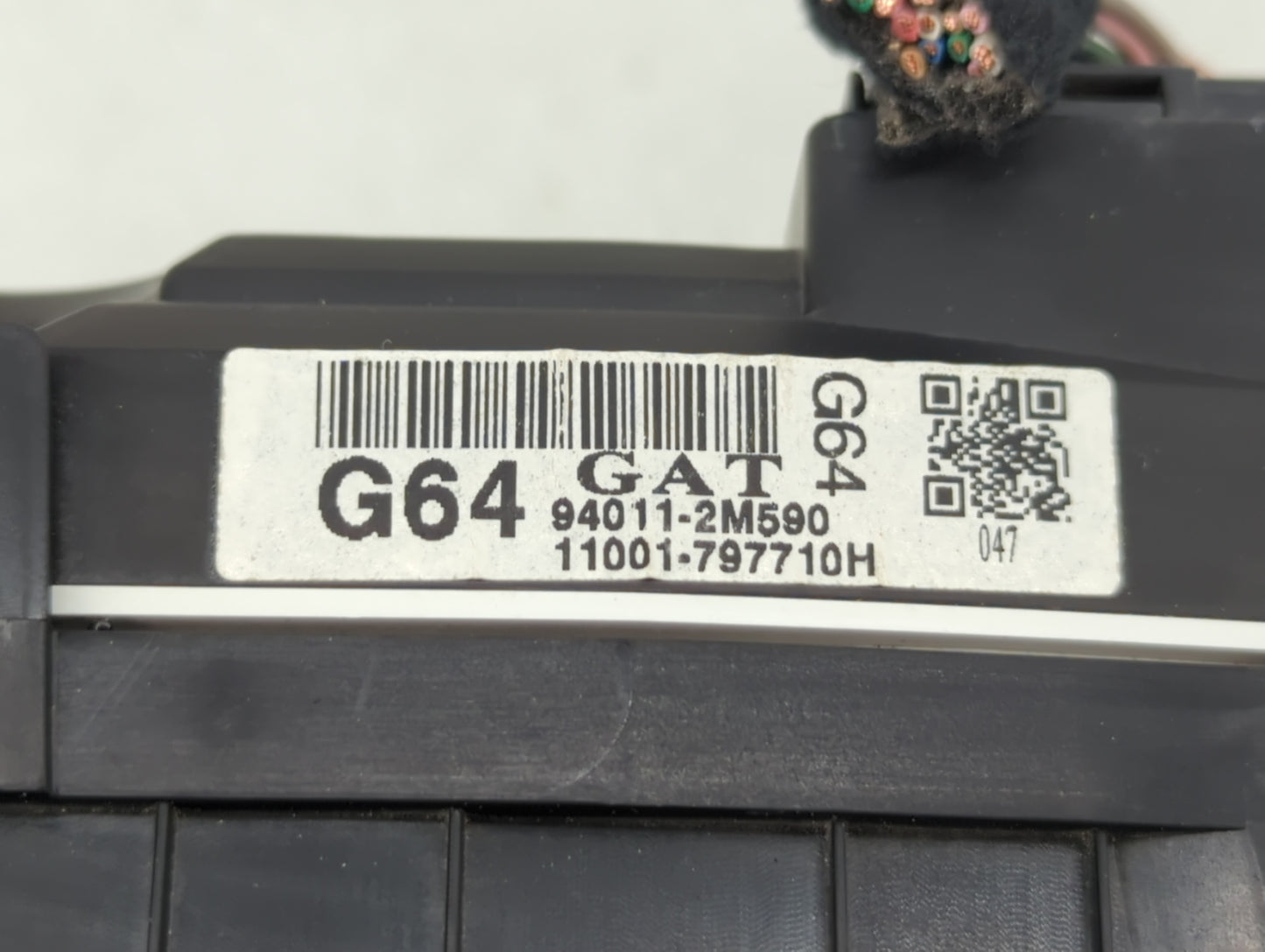 2011-2012 Hyundai Genesis Instrument Cluster Speedometer Gauges P/N:94011-2M590 Fits Fits 2011 2012 OEM Used Auto Parts - Oe