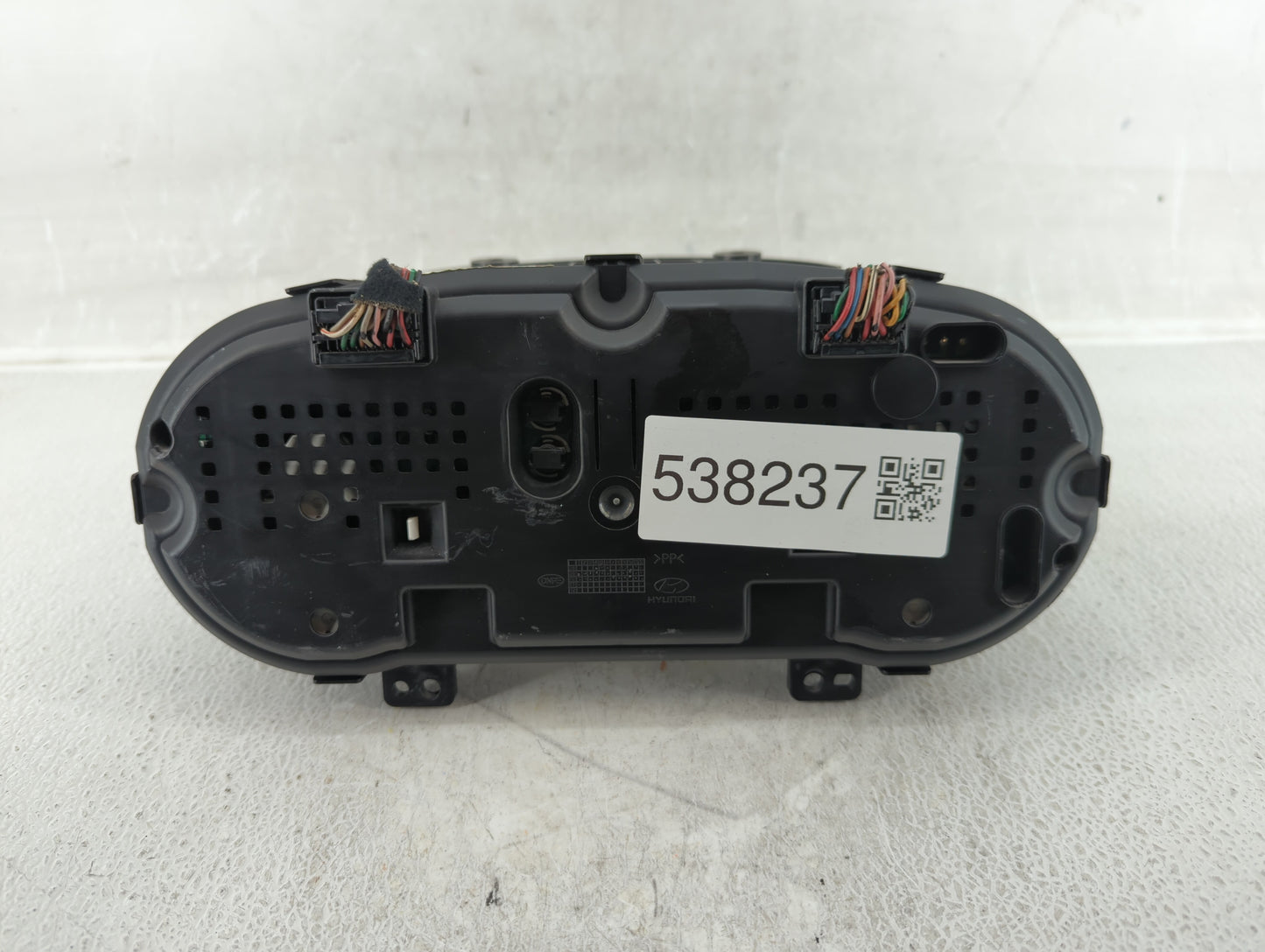 2011-2012 Hyundai Genesis Instrument Cluster Speedometer Gauges P/N:94011-2M590 Fits Fits 2011 2012 OEM Used Auto Parts - Oe