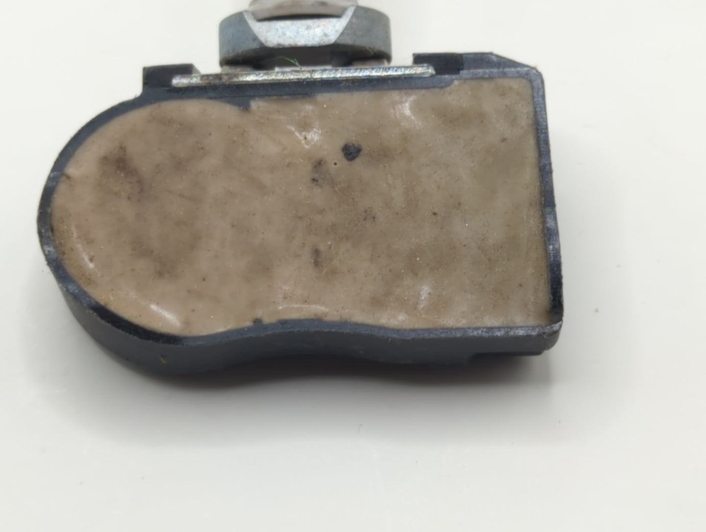 2011 Hyundai Genesis Tire Pressure Monitoring System Sensor Tpms - Oemusedautoparts1.com