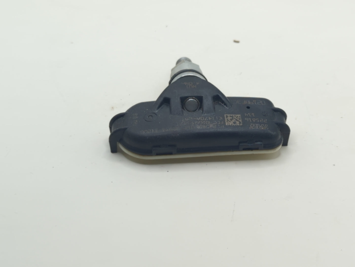 2011 Hyundai Genesis Tire Pressure Monitoring System Sensor Tpms - Oemusedautoparts1.com