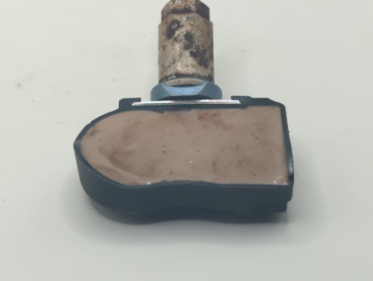 2011 Hyundai Genesis Tire Pressure Monitoring System Sensor Tpms - Oemusedautoparts1.com