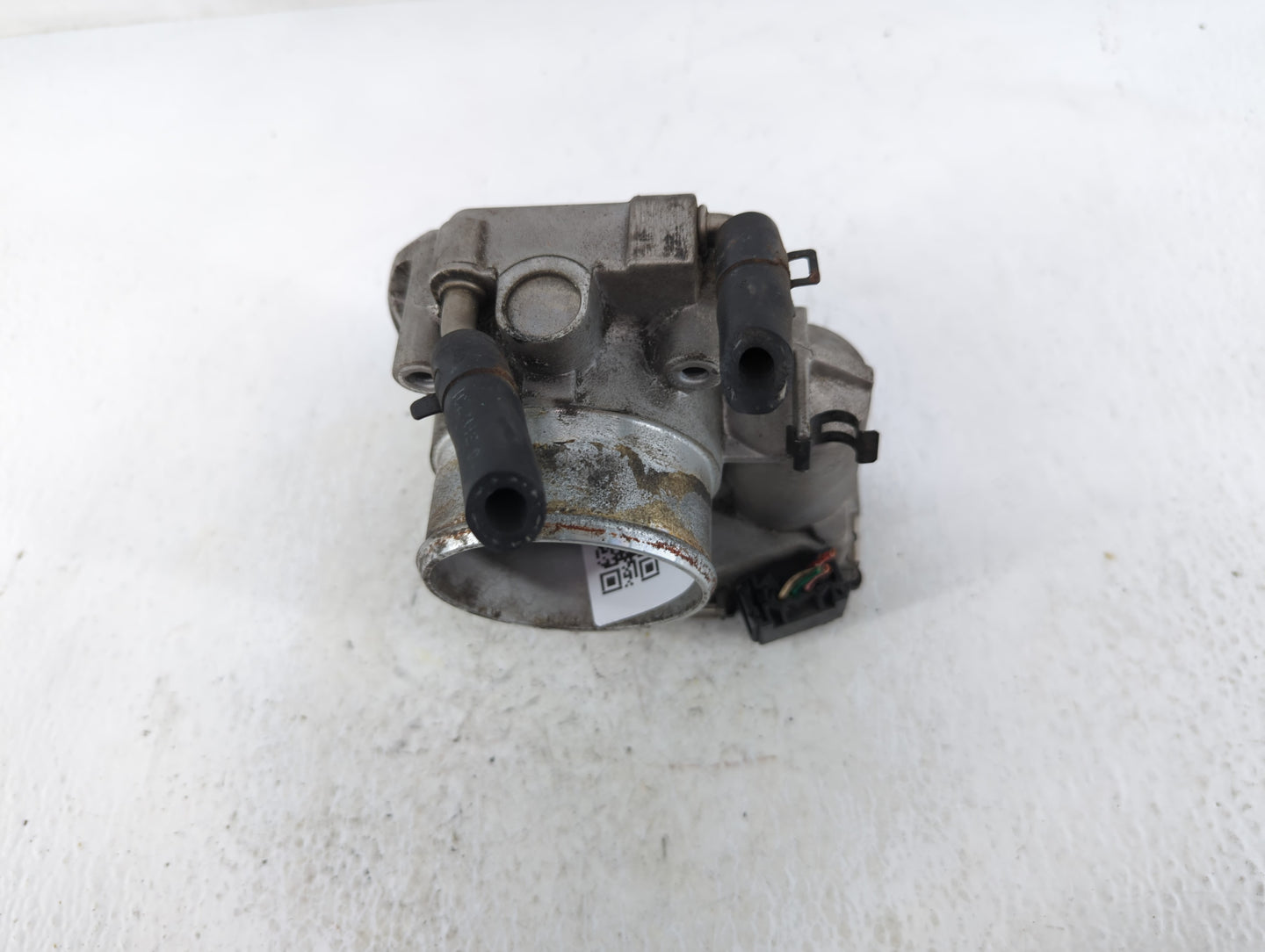 2009-2014 Hyundai Genesis Throttle Body P/N:35100-2C300 Fits Fits 2009 2010 2011 2012 2013 2014 OEM Used Auto Parts - Oemuse