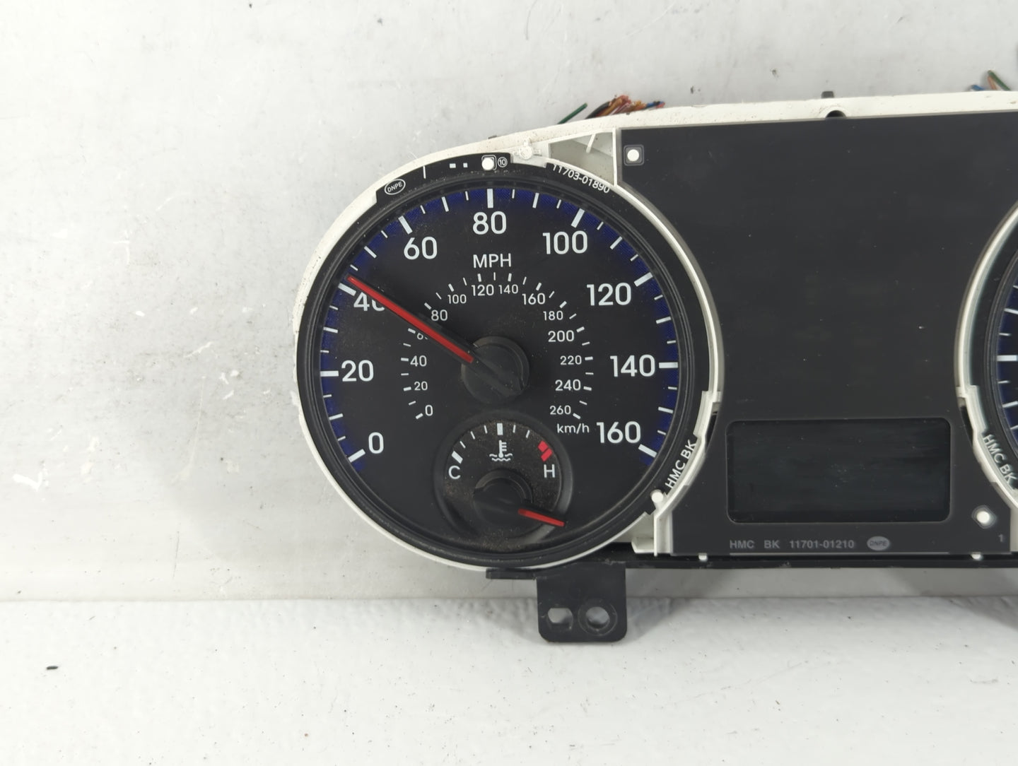2011-2012 Hyundai Genesis Instrument Cluster Speedometer Gauges P/N:11001-79770CH 94011-2M090 Fits Fits 2011 2012 OEM Used A