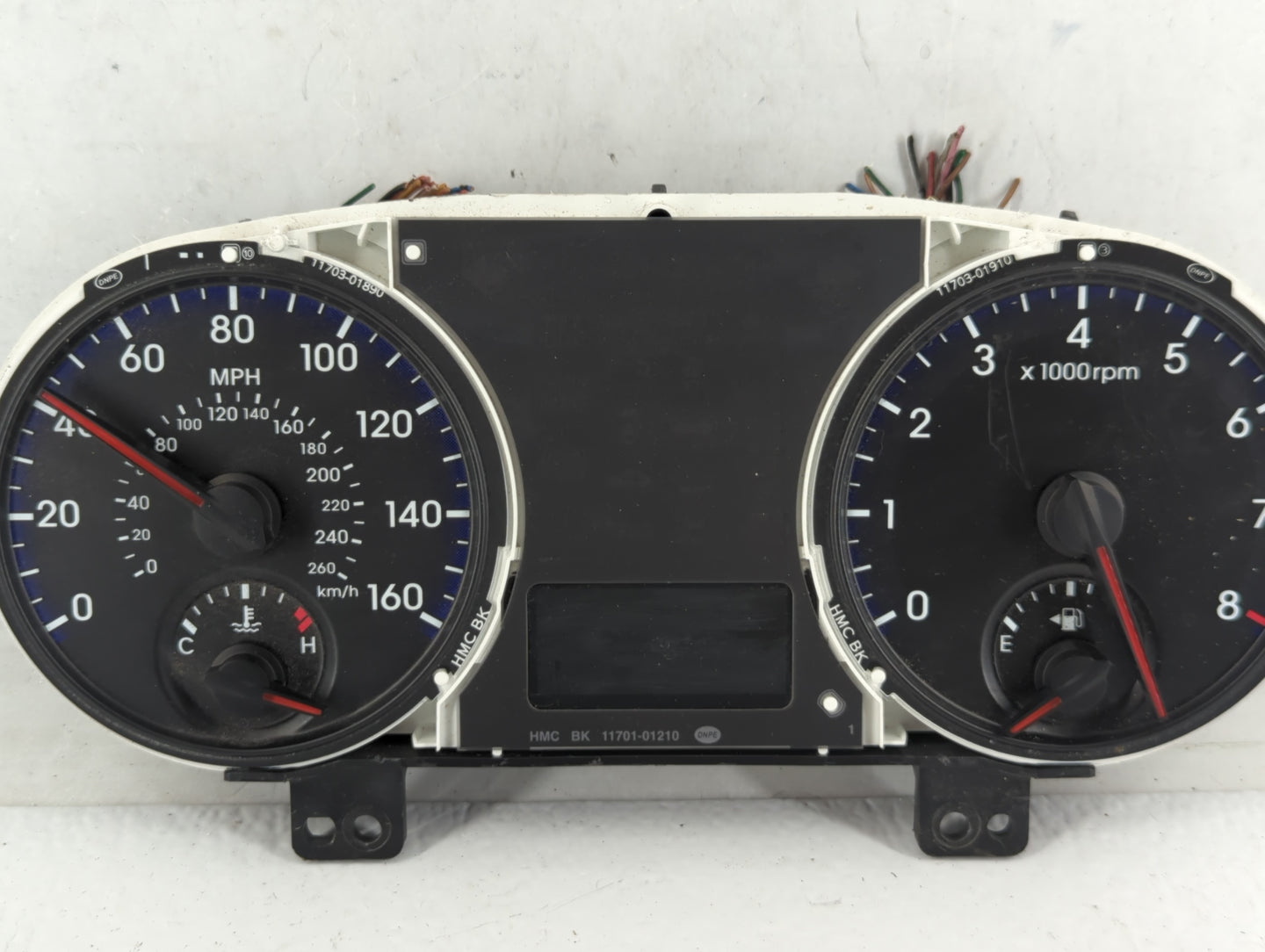 2011-2012 Hyundai Genesis Instrument Cluster Speedometer Gauges P/N:11001-79770CH 94011-2M090 Fits Fits 2011 2012 OEM Used A