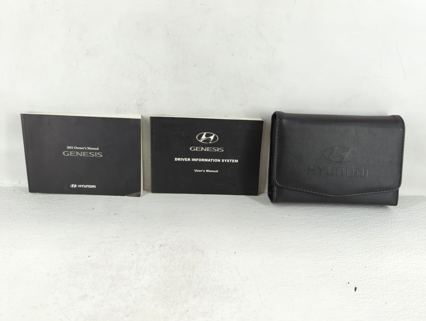 2011 Hyundai Genesis Owners Manual Book Guide P/N:A3M0-EU09E OEM Used Auto Parts - Oemusedautoparts1.com