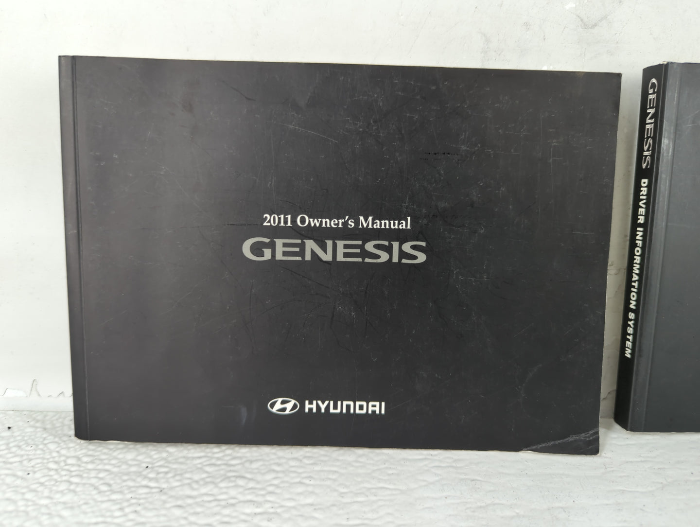 2011 Hyundai Genesis Owners Manual Book Guide P/N:A3M0-EU09E OEM Used Auto Parts - Oemusedautoparts1.com