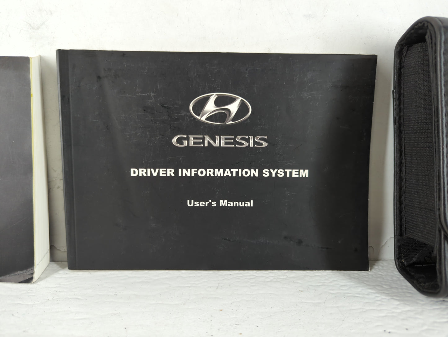 2011 Hyundai Genesis Owners Manual Book Guide P/N:A3M0-EU09E OEM Used Auto Parts - Oemusedautoparts1.com