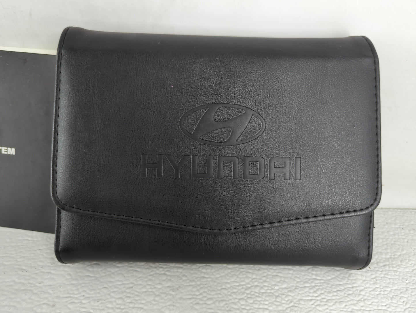 2011 Hyundai Genesis Owners Manual Book Guide P/N:A3MO-EU08D OEM Used Auto Parts - Oemusedautoparts1.com