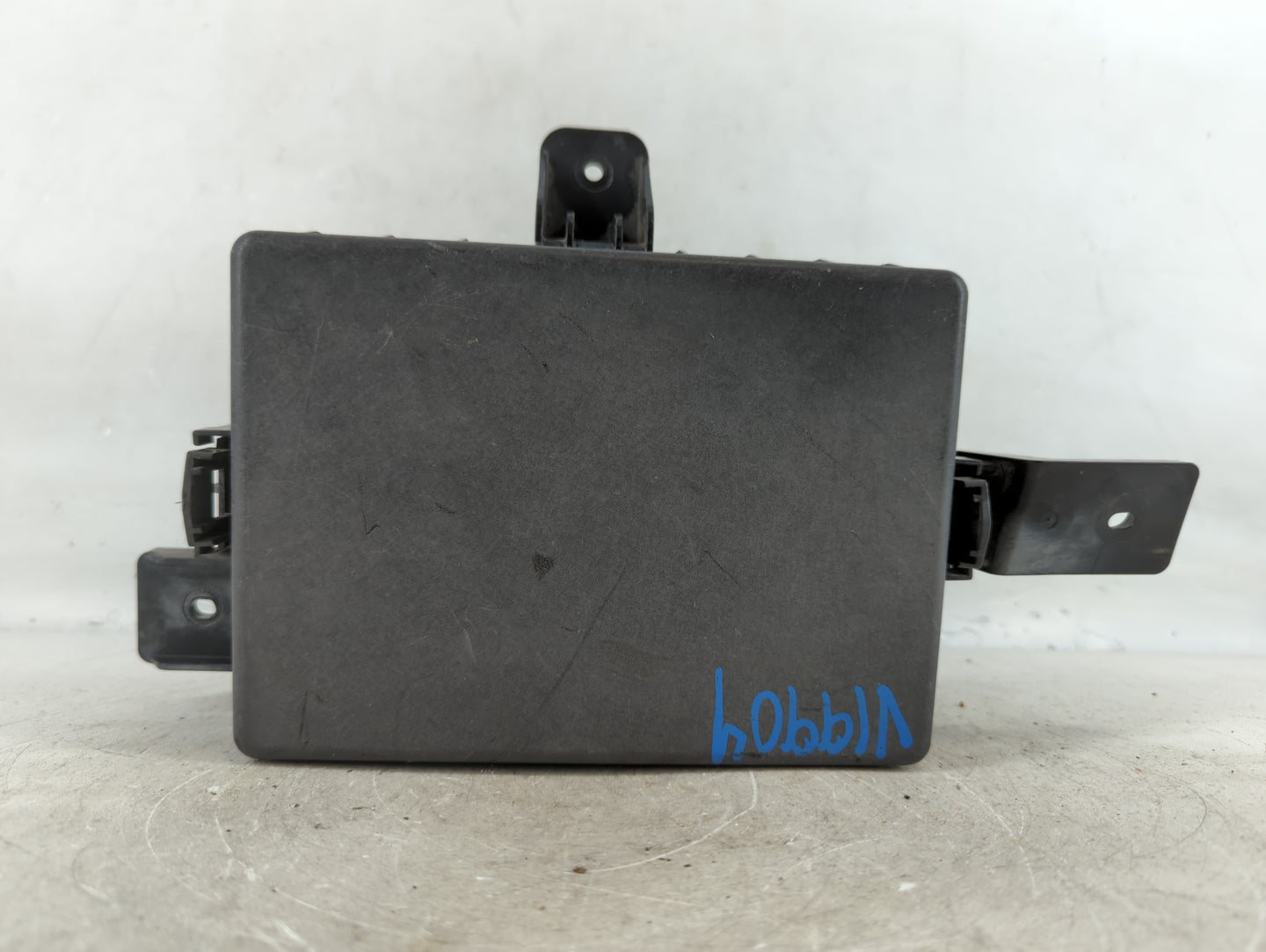 2009-2012 Hyundai Genesis Fusebox Fuse Box Panel Relay Module P/N:91205 2M105 Fits Fits 2009 2010 2011 2012 OEM Used Auto Pa